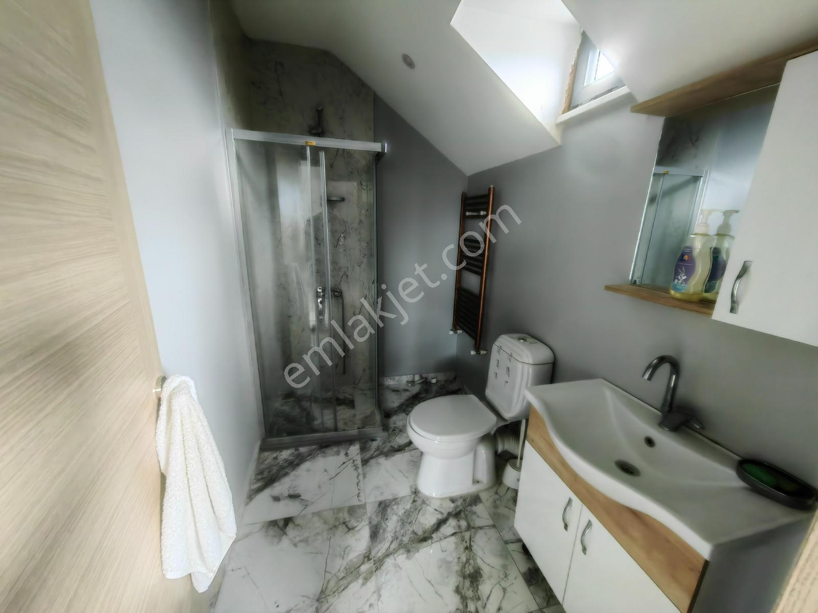 Mimarsinan Mah. De Cad Üzeri 4+1 Çift Banyolu Kiralık Çatı Duble - Görsel 8