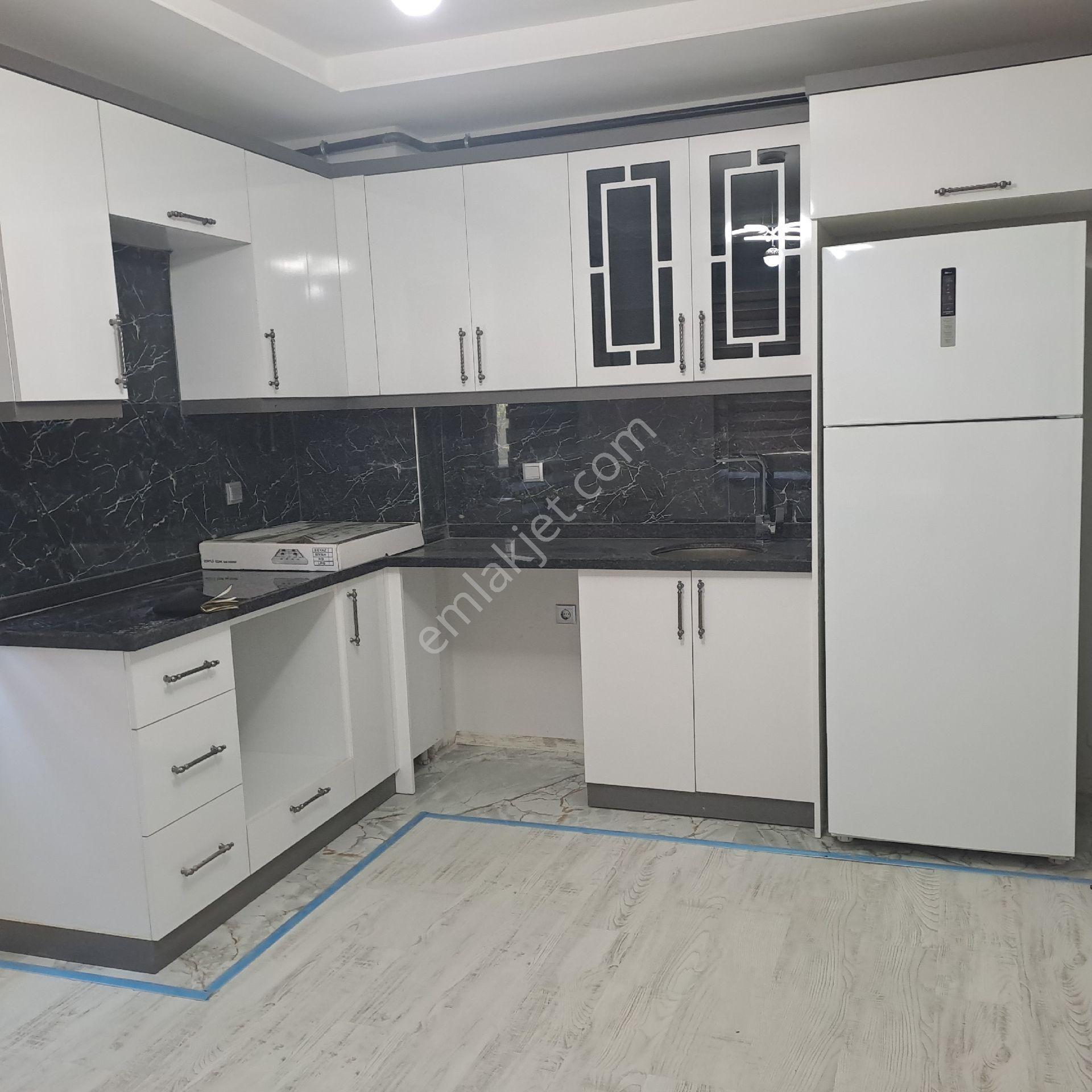 Sıfır 1+1 Genel İskanlı Tozkoparan Mh