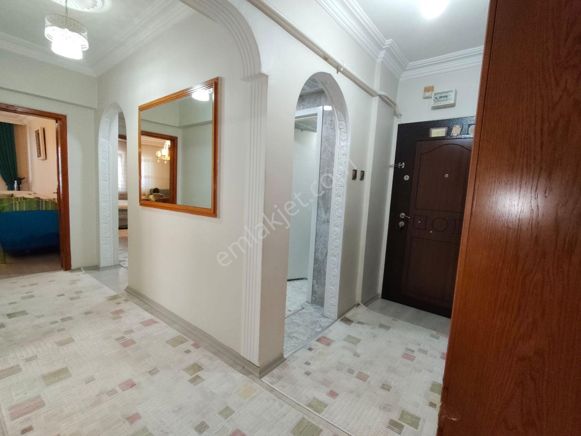 Yılmaz Gayrimenkul Den Malazgirt Mah 3+1 140m2 2. Arakatta Lüx Yapılı 4.149 Pazarlıklı Daire ..... - Görsel 9