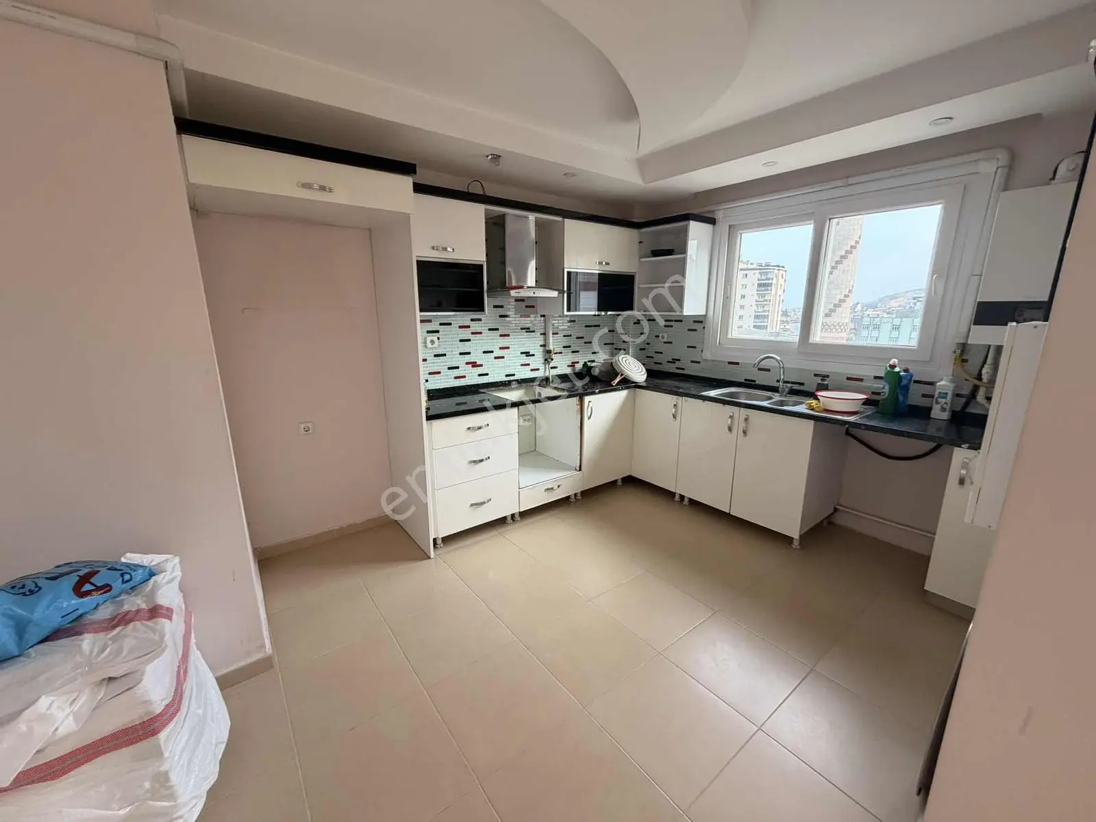 Kozan Gayrimenkulden Satılık 3+1 Geniş Merkezde Site İçinde - Görsel 3