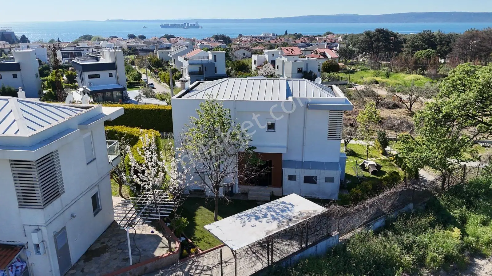 Güzelyalıda Eşyalı Deniz Manzaralı Müstakil Villa - Görsel 3
