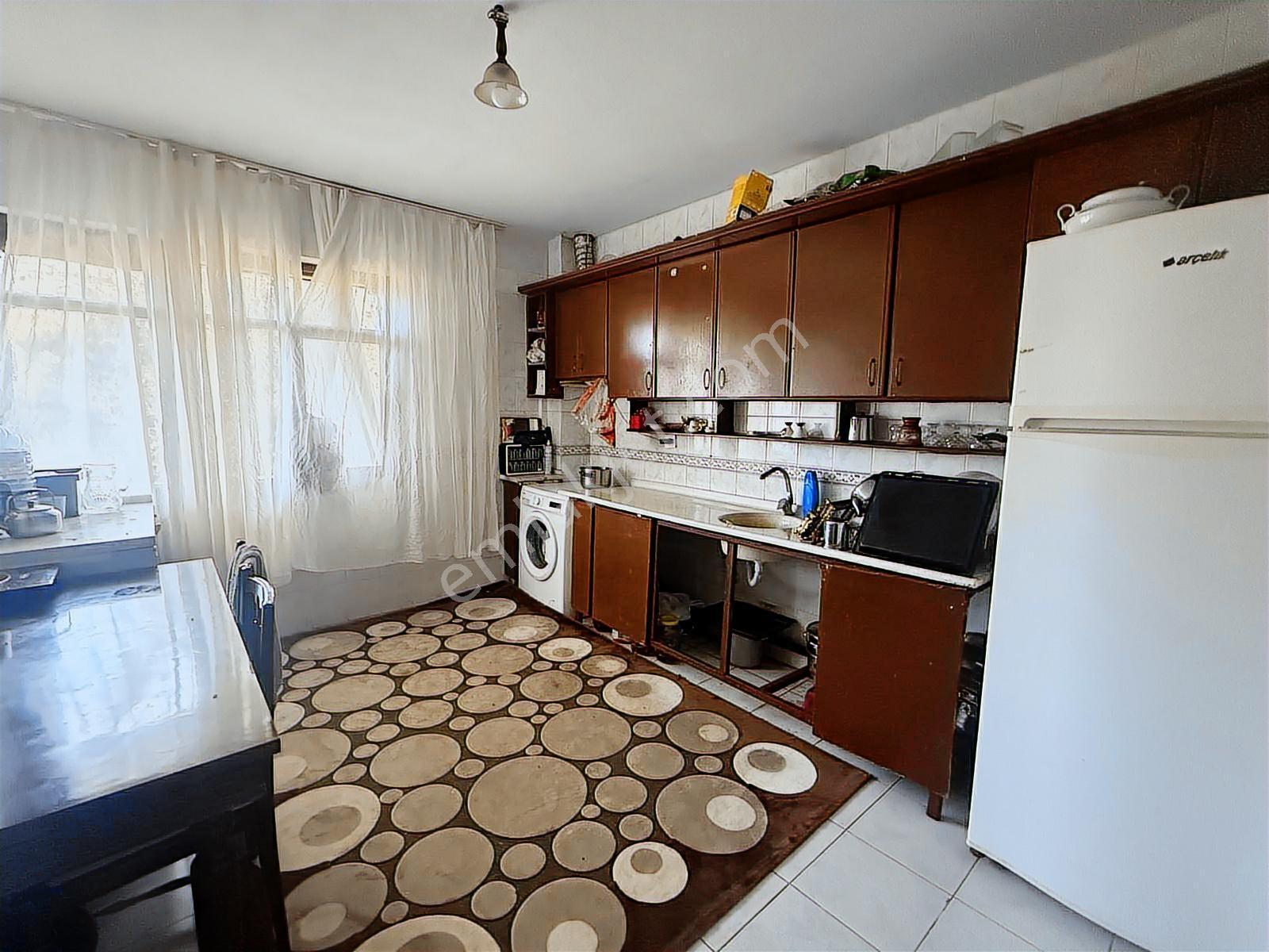 Urla Şirinkentte Satılık 668 M2 Müstakil Ev Ve Tarla - Görsel 11