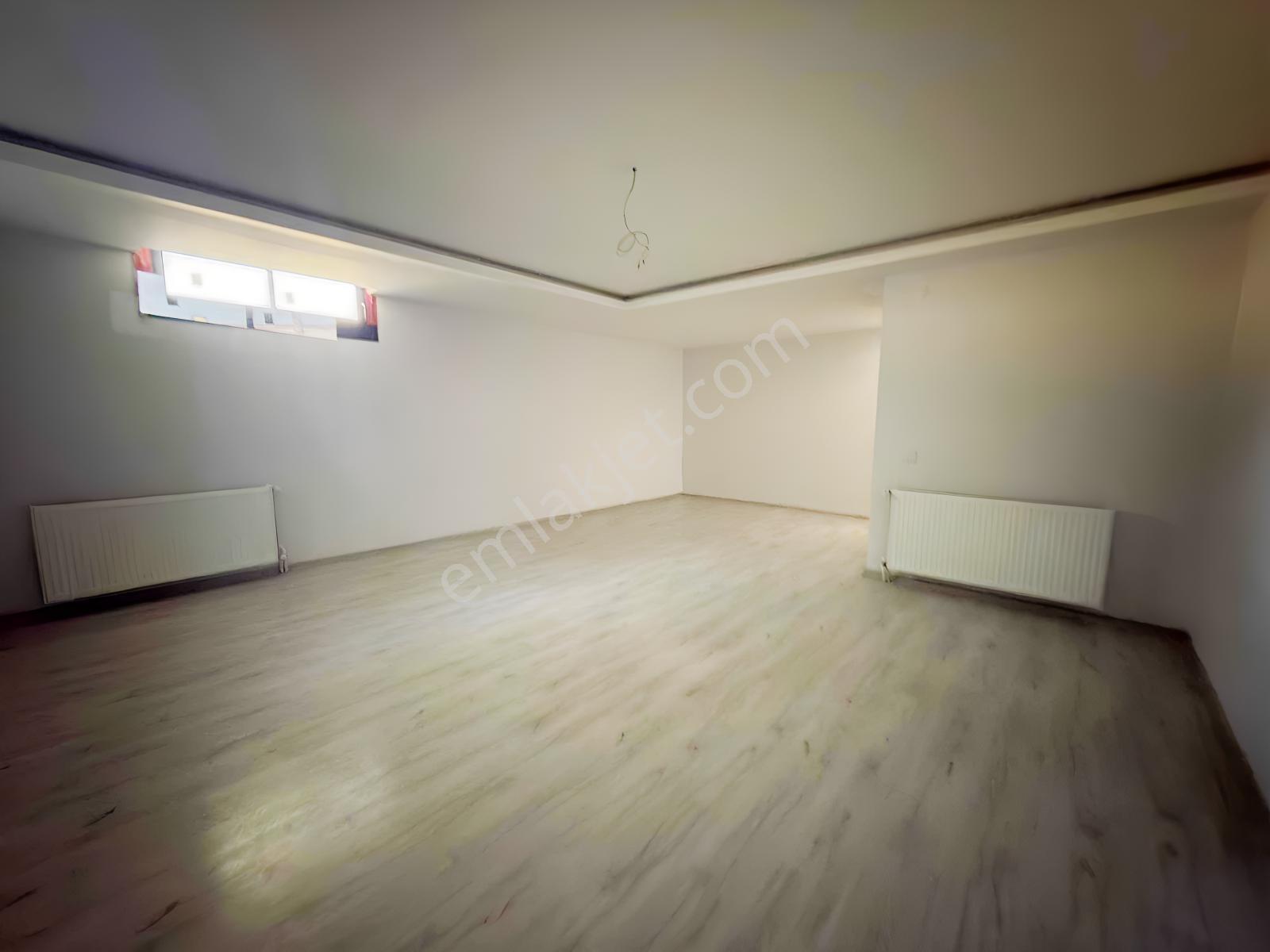 Urla Çamlıçayda 4+1 Kiralık Tripleks Villa - Görsel 9