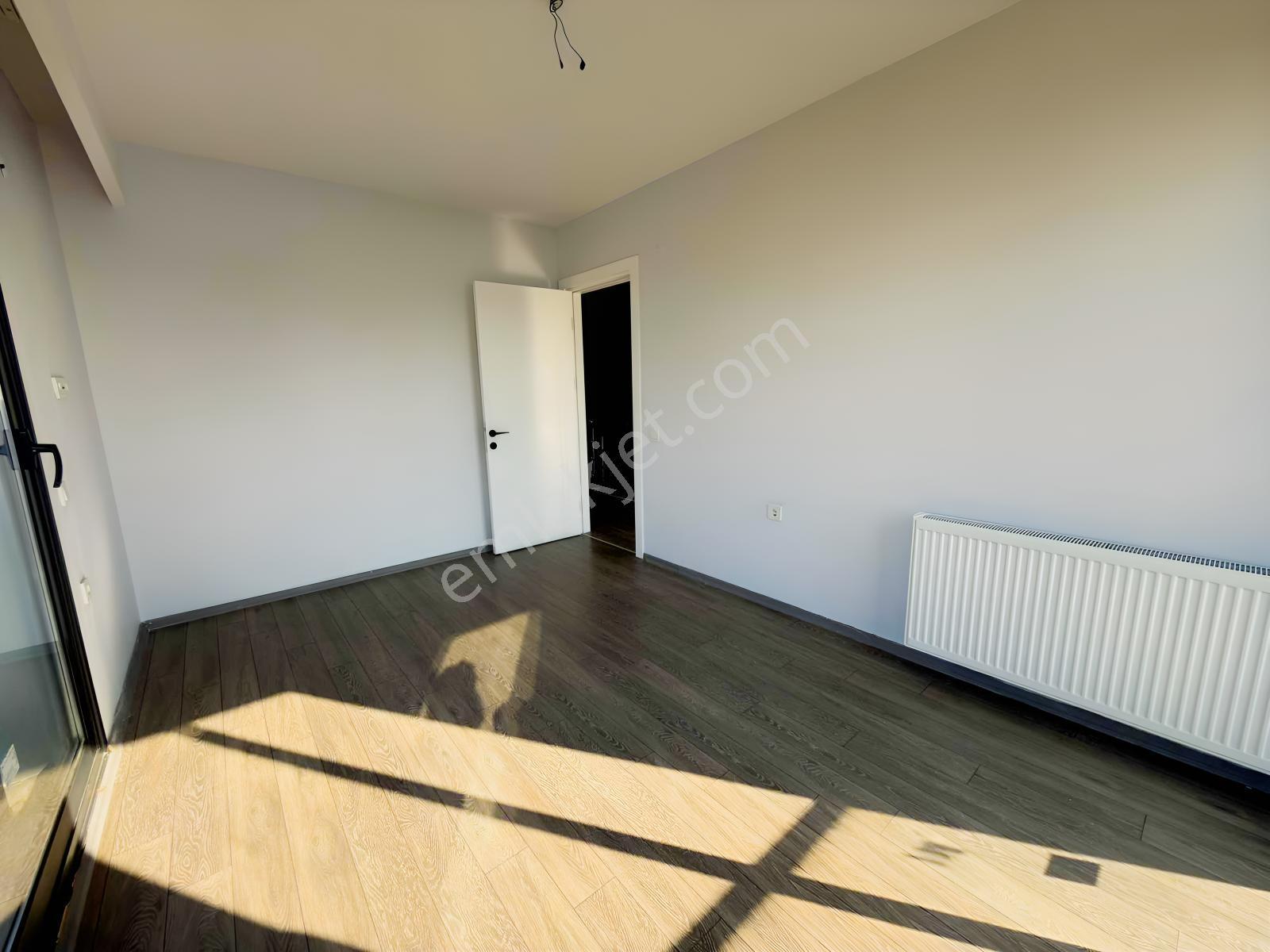Urla Çamlıçayda 4+1 Kiralık Tripleks Villa - Görsel 7