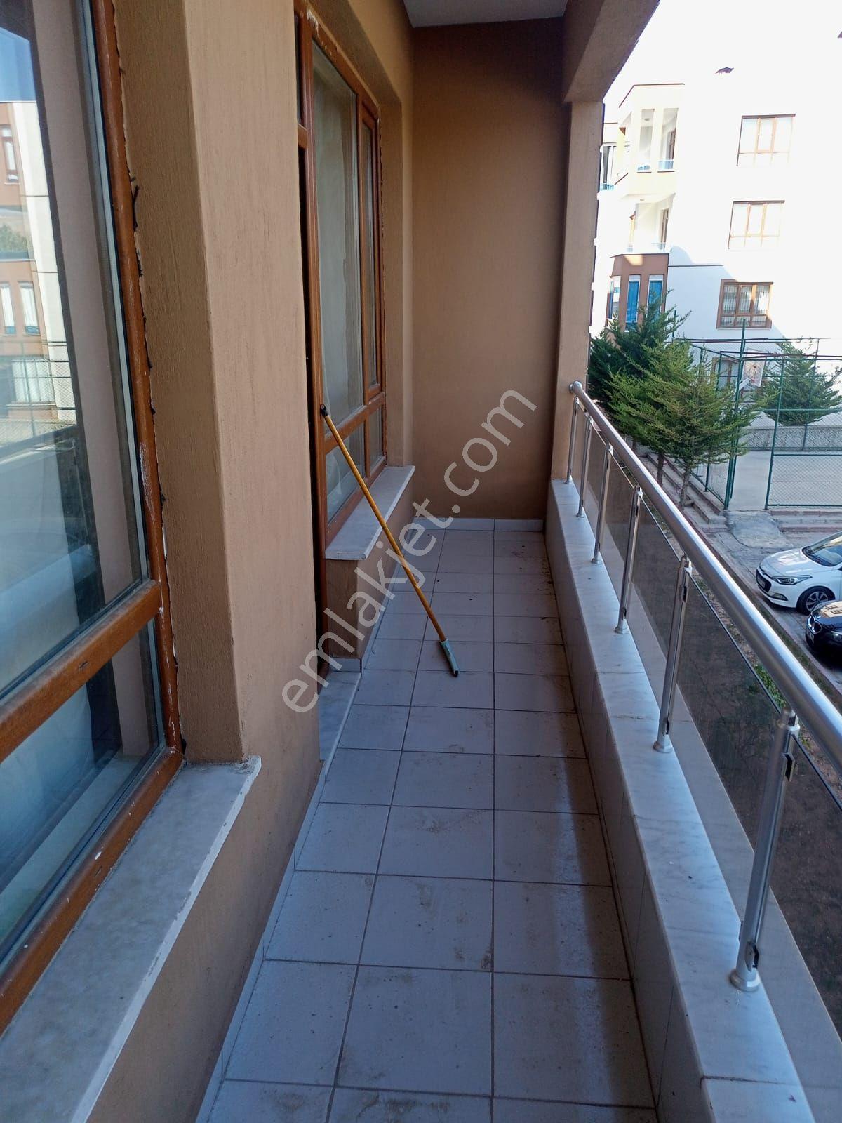Yüksel Şahin"den Yazır Da Tramvaya Yakın Arakat 2+1 Kiralık Daire - Görsel 2