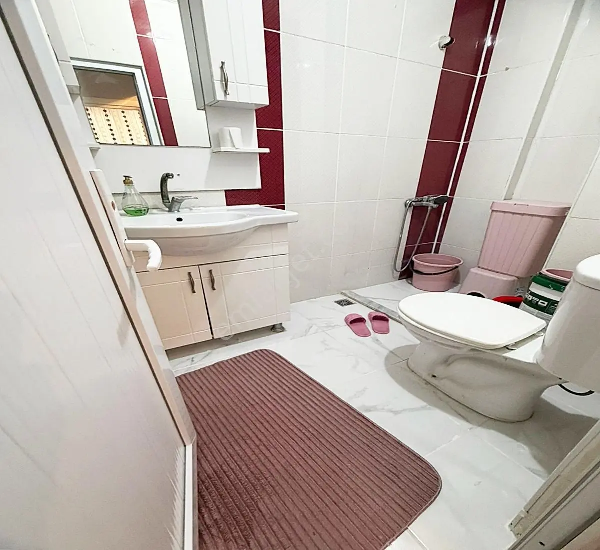 Mehterçeşme Mh'de Bahçe Kullanımlı Düz Giriş Emsalinde 2+1 Daire - Görsel 31