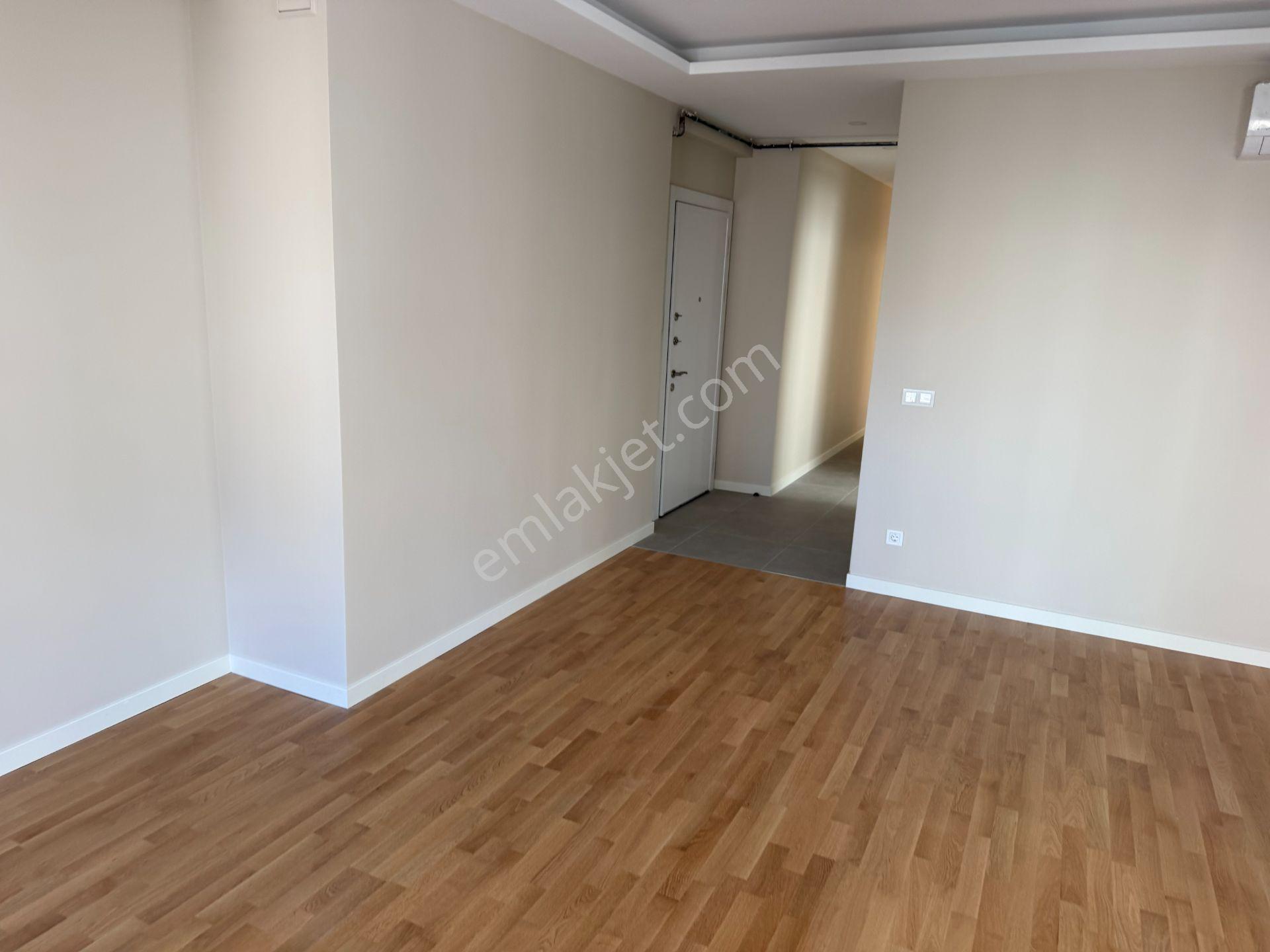 Erenköy Bağdat-tren Arası Sıfır 2 Banyolu 5.kat 100m2 Satılık 2+1 - Görsel 8