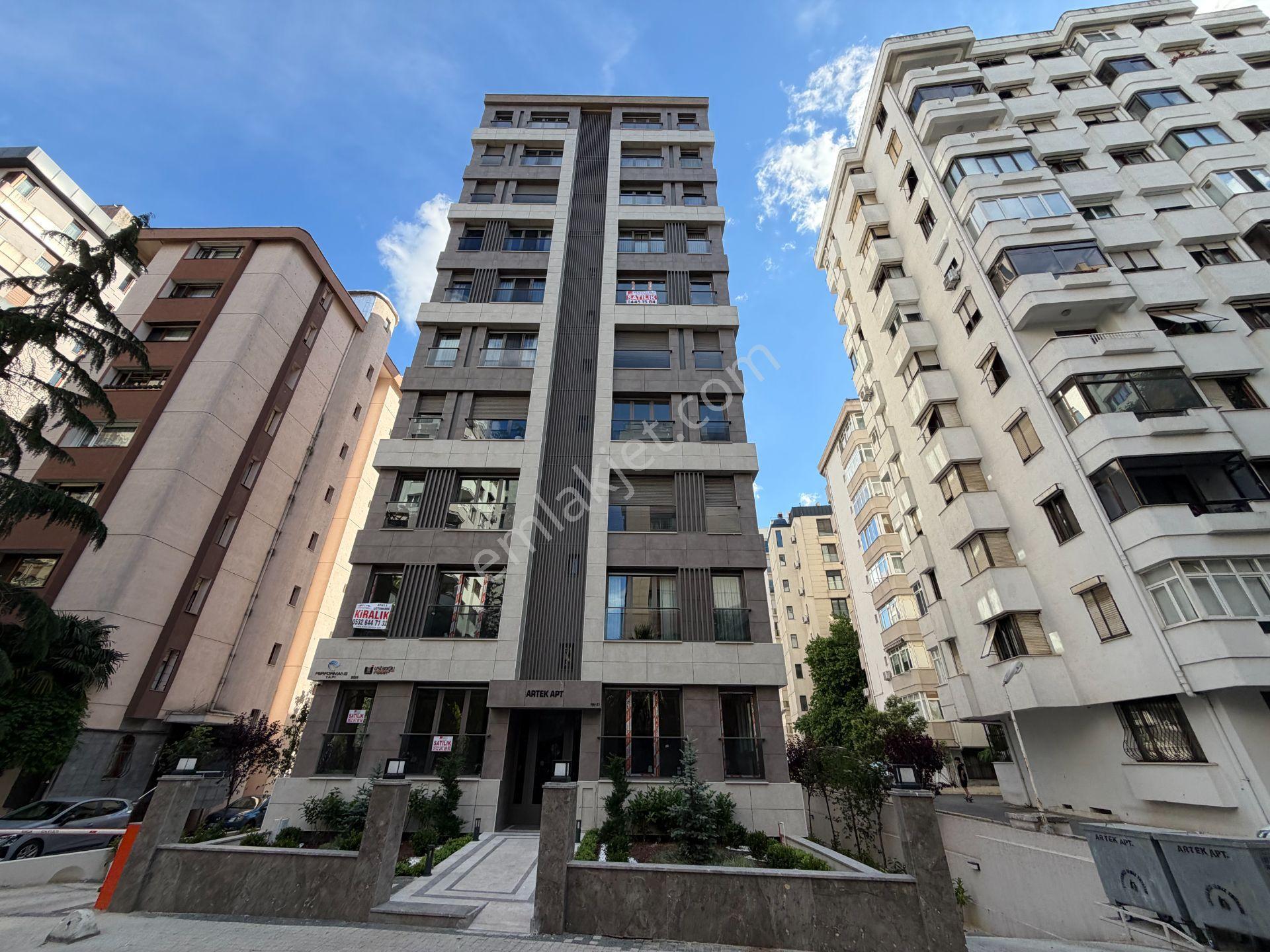Erenköy Bağdat-tren Arası Sıfır 2 Banyolu 5.kat 100m2 Satılık 2+1