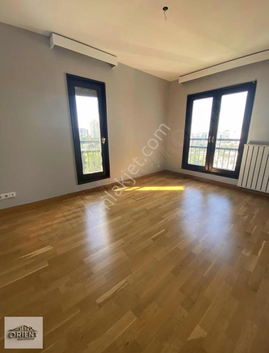 Bahçeşehir Merkez Gül Bloklarında 210 M² Ferah 4+1 Kiralık - Görsel 20