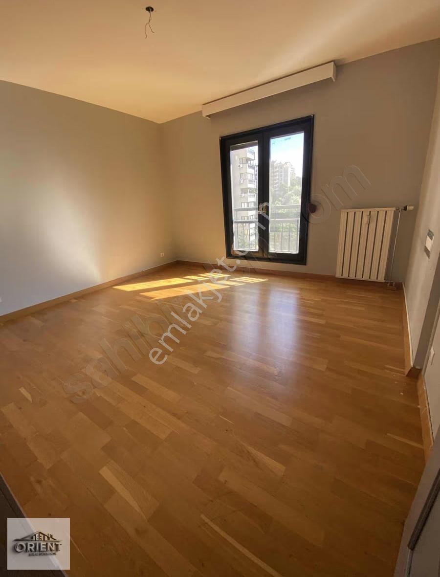 Bahçeşehir Merkez Gül Bloklarında 210 M² Ferah 4+1 Kiralık - Görsel 7