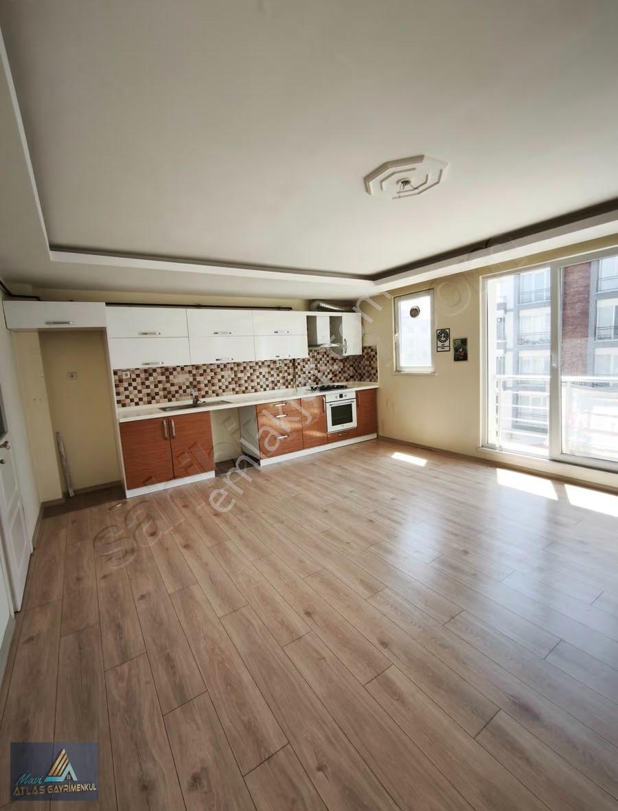 Mavi Atlastan Körfezde Tramvay Ve Denize Yakın Kiralık 2+1 Daire - Görsel 28
