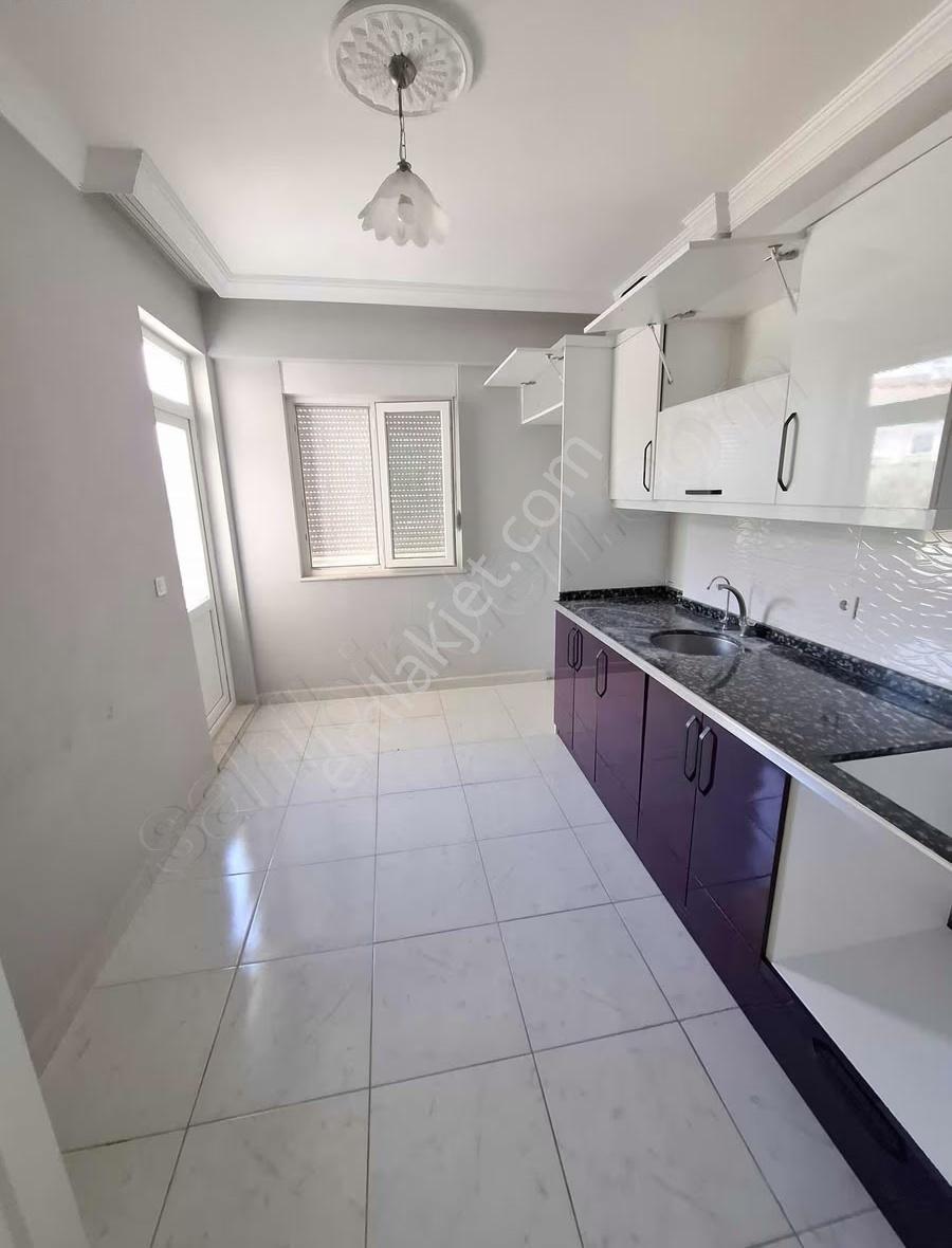 Sarılar Mahallesi'nde 3 + 1 Ara Kat Dairemiz Kiralıktır - Görsel 3