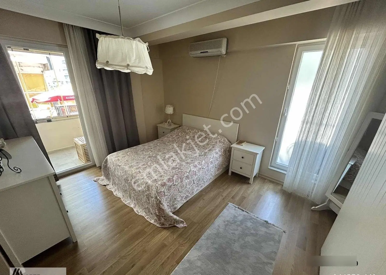 Muhteşem Konumda Paşakent Mah. 3+1 Otoparklı Ara Kat Kiralık - Görsel 13