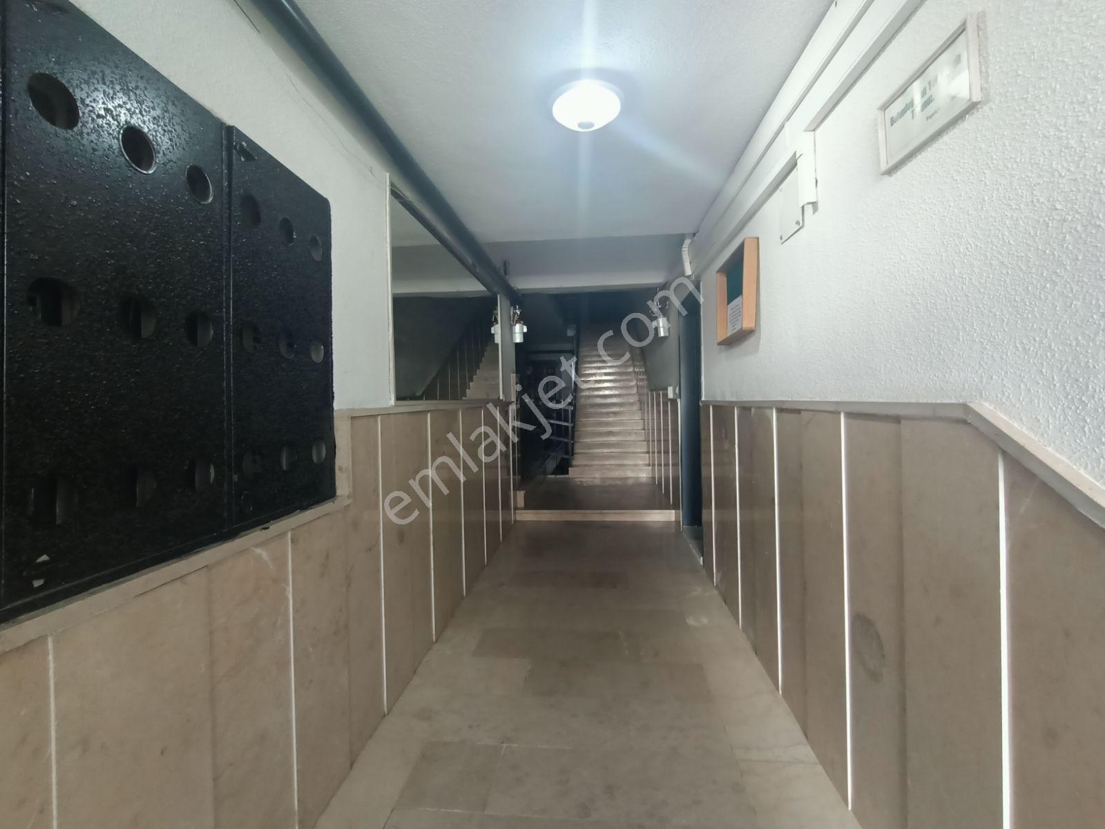 Emaks'tan/lizbon Cad.yakını/katta/önü Açık/keyifli/2+1 - Görsel 10