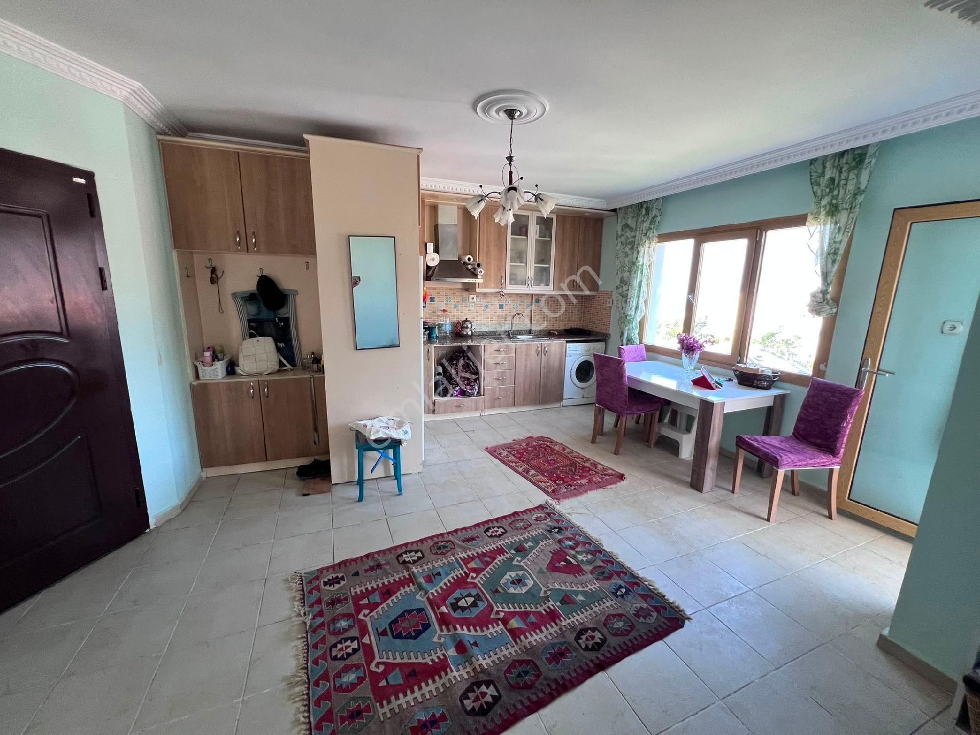 Marinaya Yürüme Mesafesinde Eşsiz Deniz Manzaralı 2+1 Daire - Görsel 4