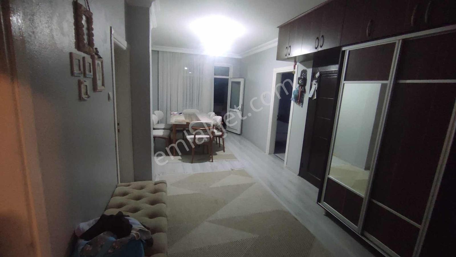 Dağyolu Caddesinin Sokağında 4.kat 150 M2 Kiralık Daire 3+1 - Görsel 3