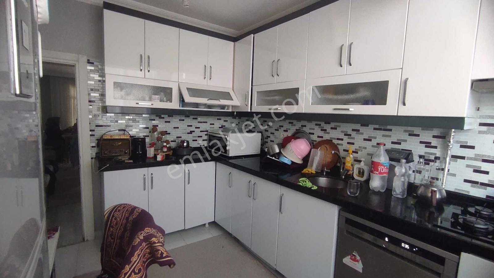 Dağyolu Caddesinin Sokağında 4.kat 150 M2 Kiralık Daire 3+1 - Görsel 11