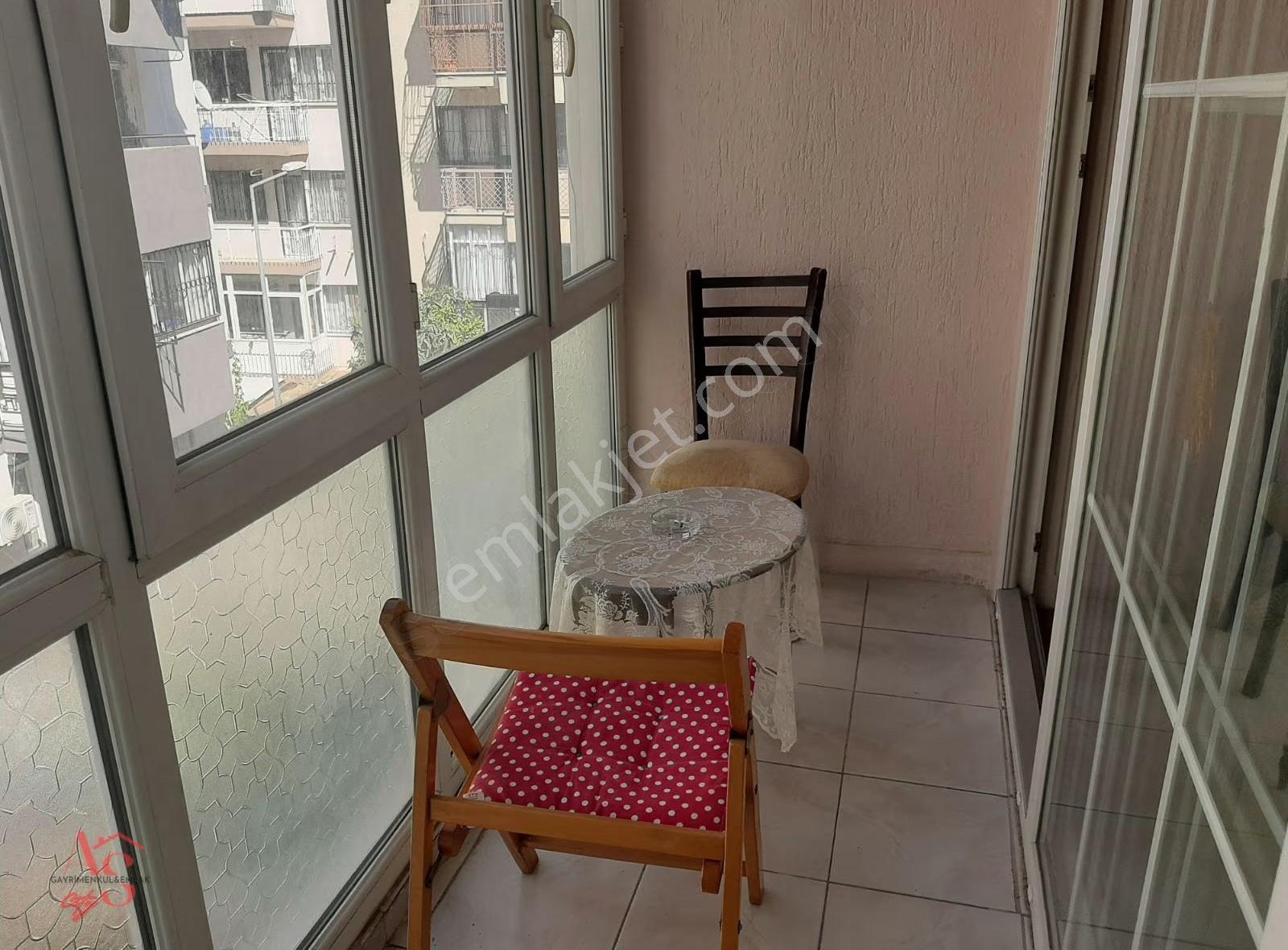 Güzelyalı Da Mithatpaşa Cadde Paraleli 2+1 Arakat Daire - Görsel 32