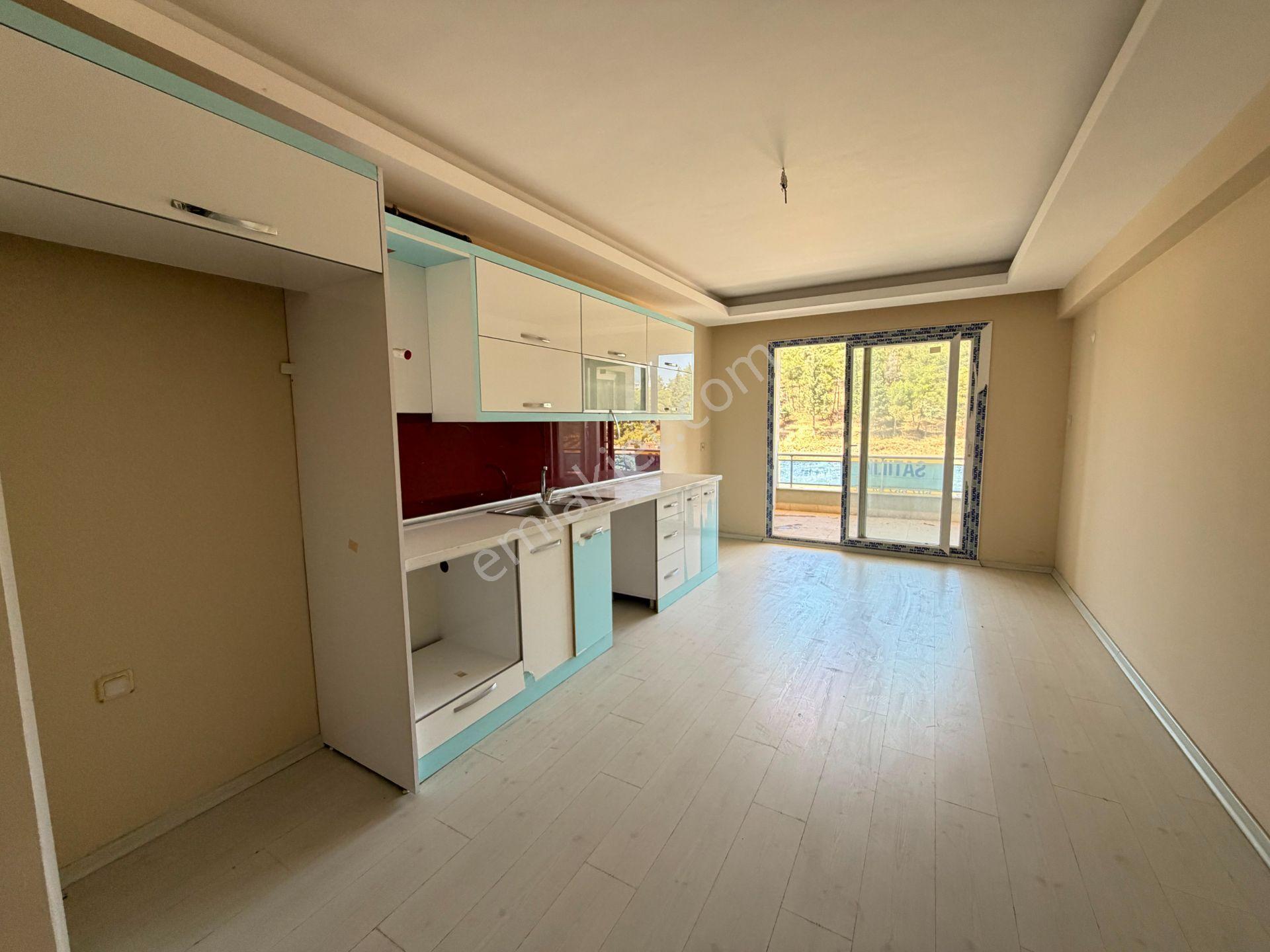 A Plus Garimenkulden Cadde Üzeri 3+1satılık Ferah Ve Geniş Daire - Görsel 4