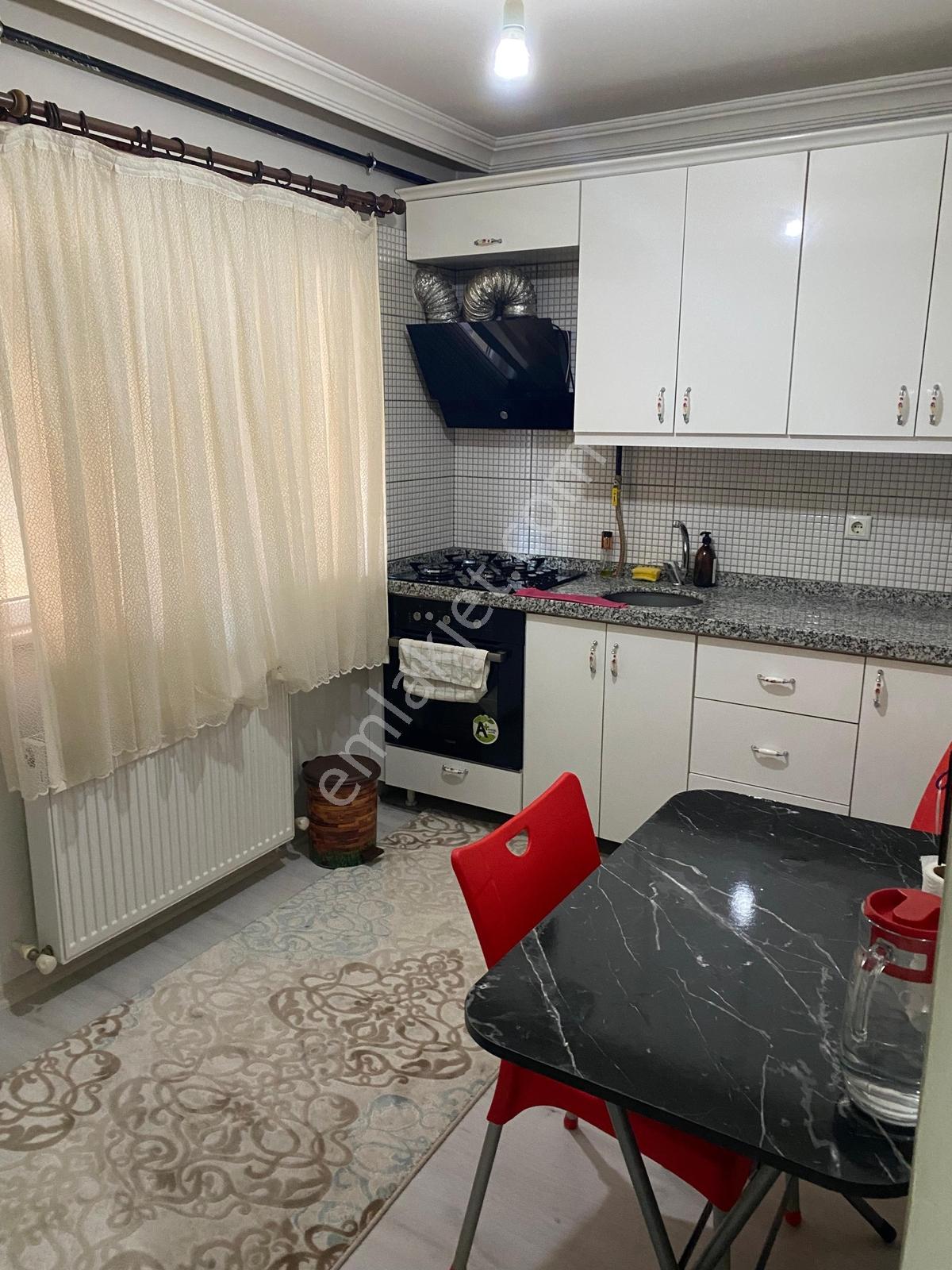 İnegöl Merkezde Kiralık Ful Eşyalı 1+1 Daire
