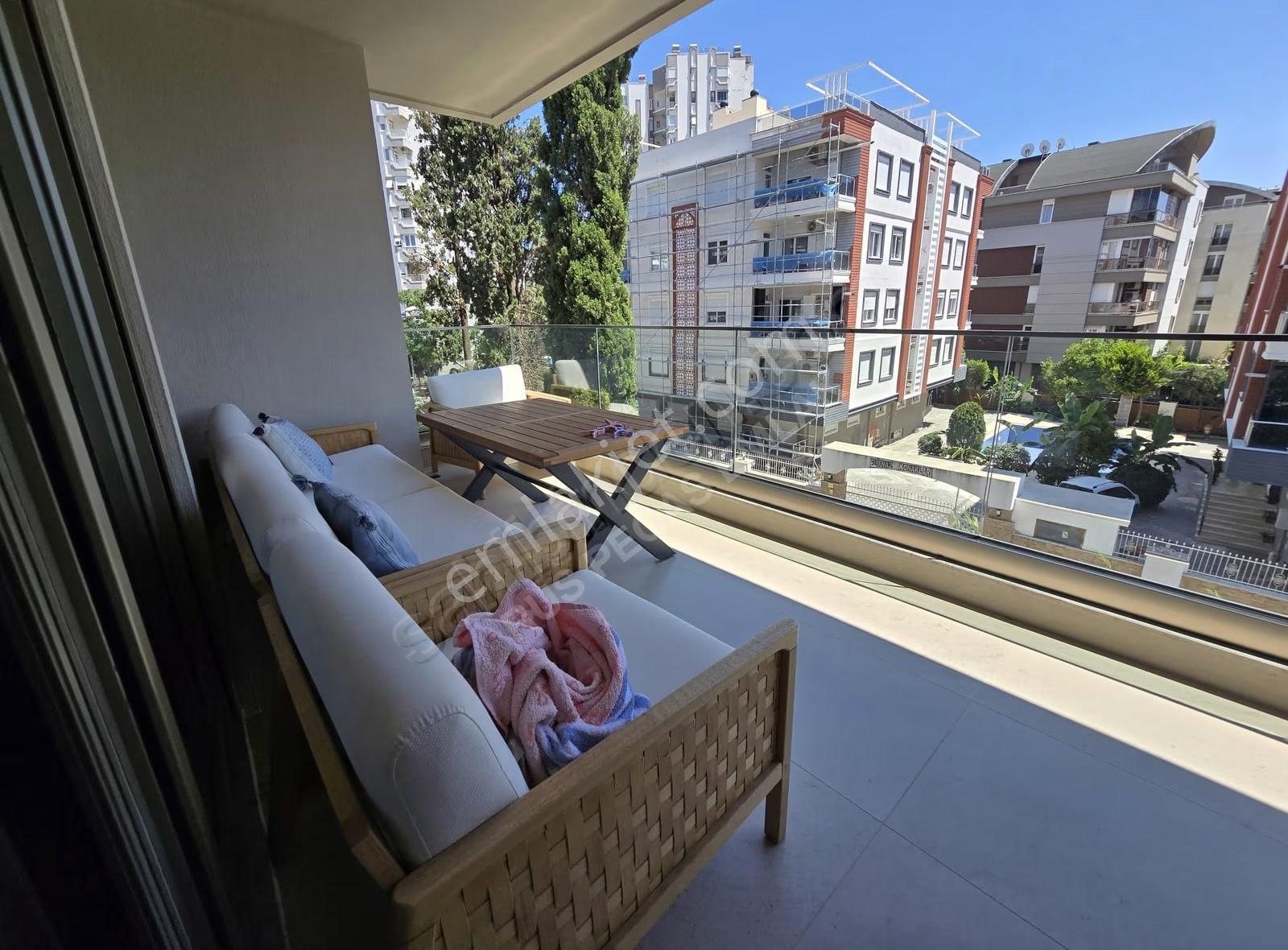 Konyaaltı Uluç Casa Luna' Da Katta Eşyalı Satılık Daire - Görsel 3
