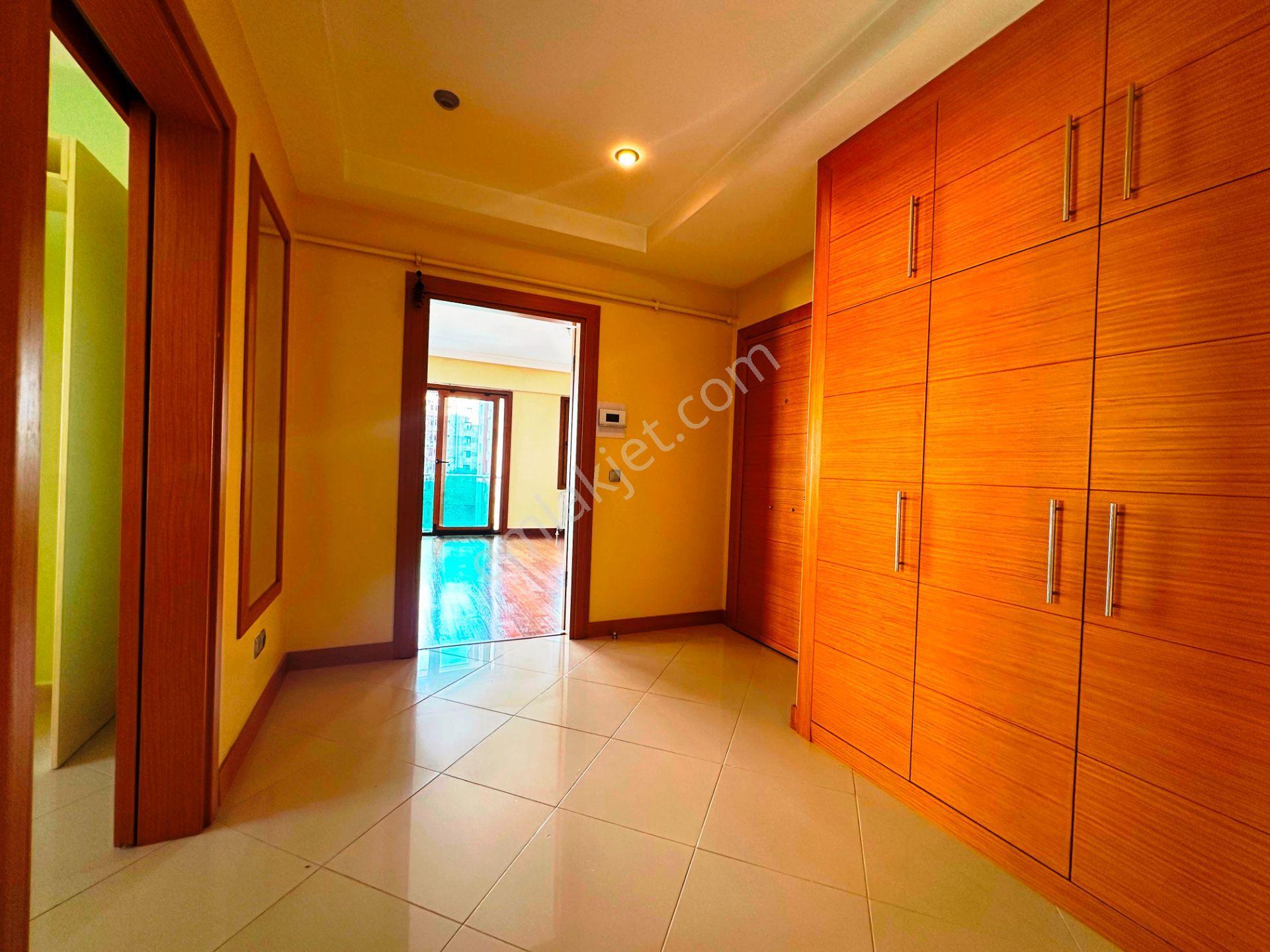 Bostancı City'de 150m2 Güney Cephe 2 Banyolu 4.kat Satılık 3+1 - Görsel 16