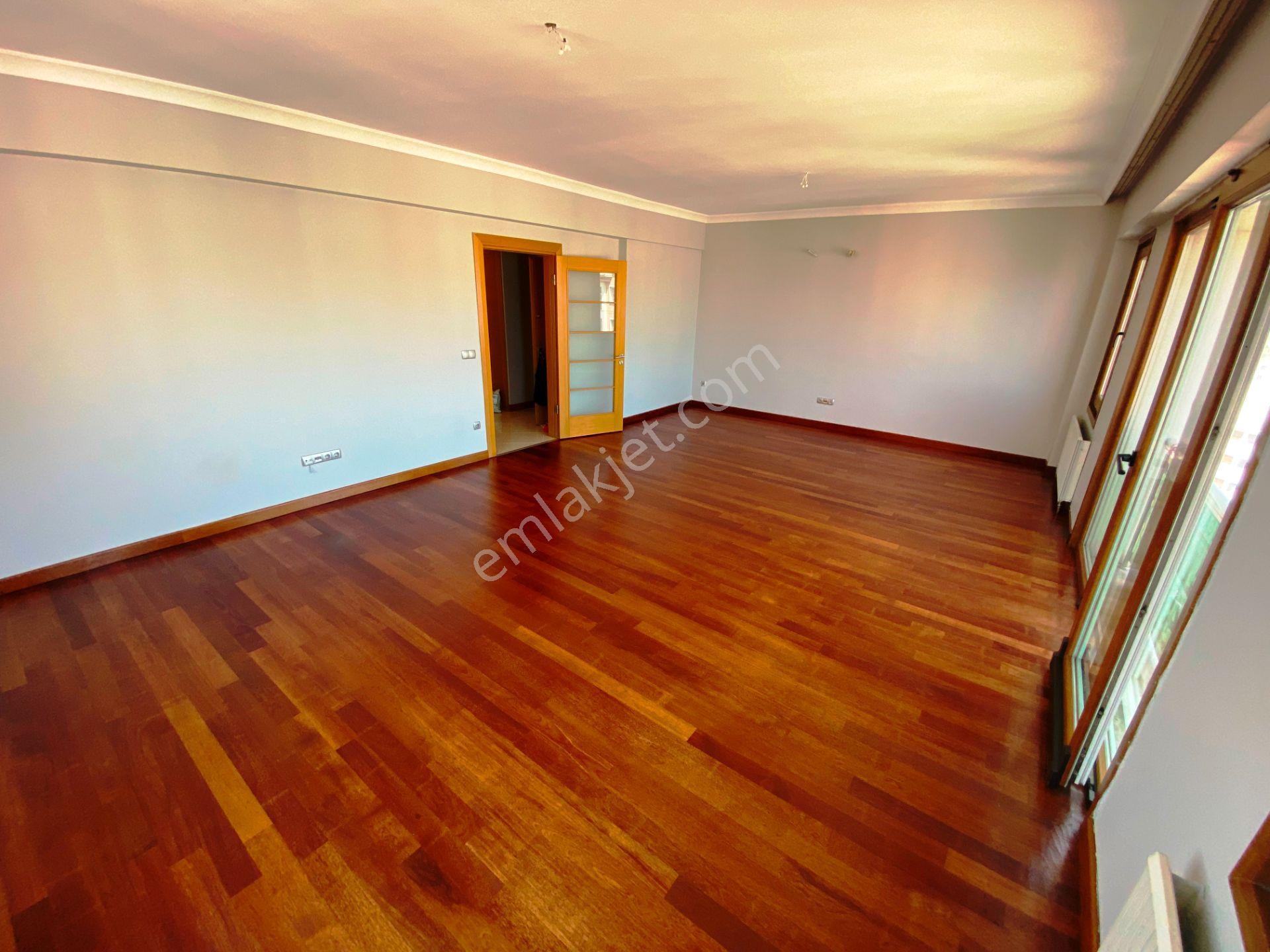 Bostancı City'de 150m2 Güney Cephe 2 Banyolu 4.kat Satılık 3+1 - Görsel 4