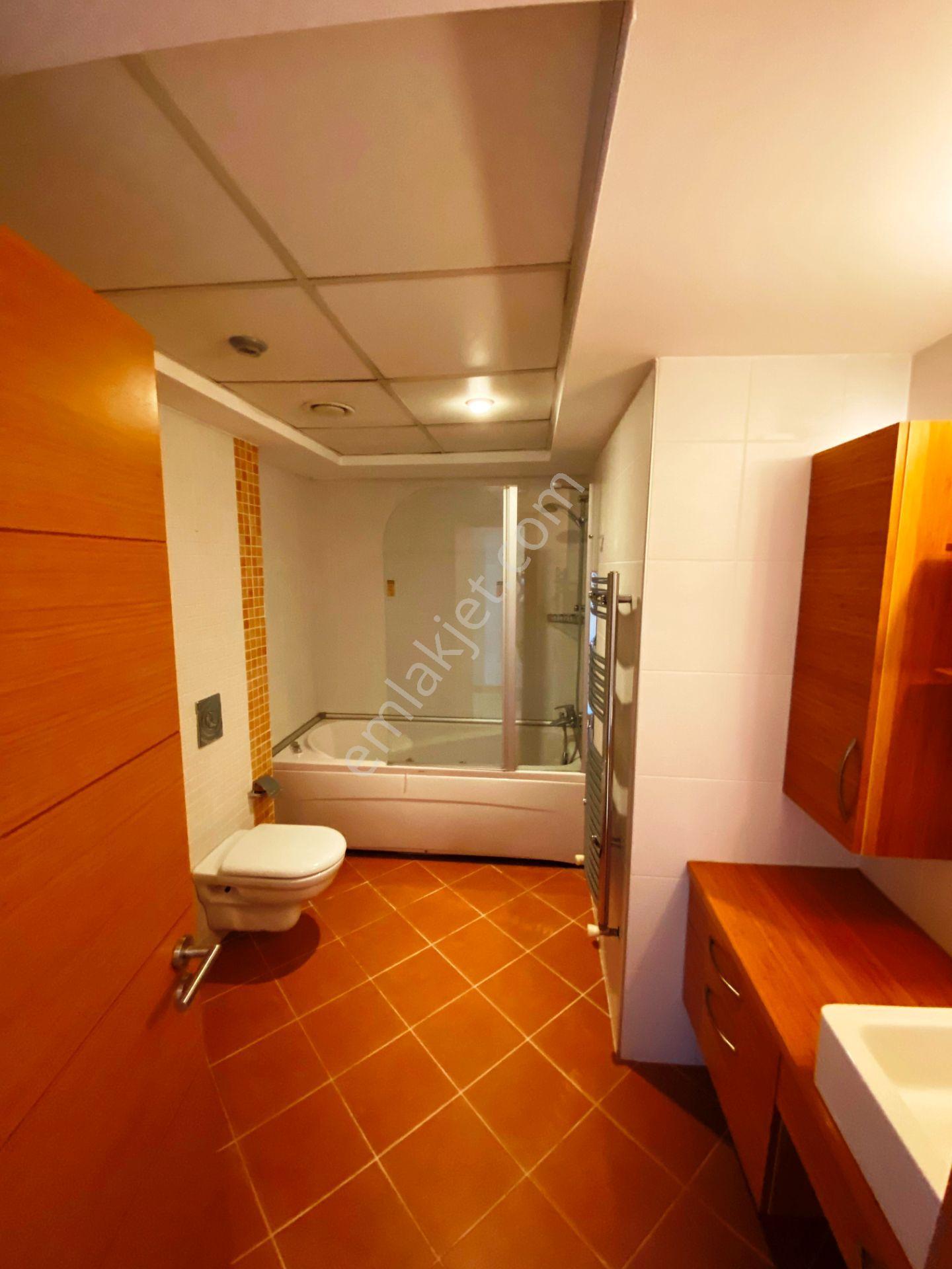 Bostancı City Evleri 4.kat Kiracısız Balkonlu 150m2 Satılık 3+1 - Görsel 24