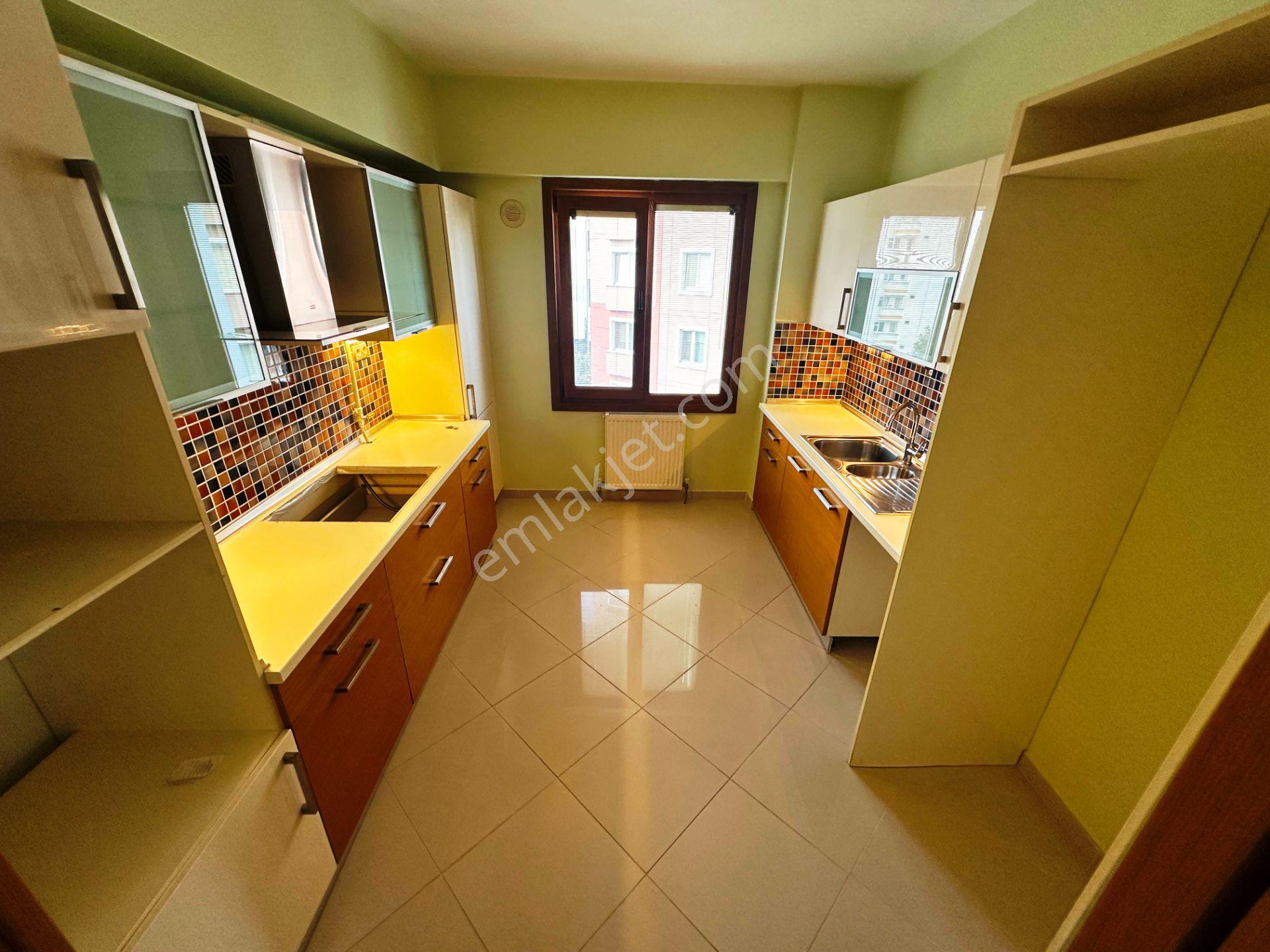 Bostancı City Evleri 4.kat Kiracısız Balkonlu 150m2 Satılık 3+1 - Görsel 19