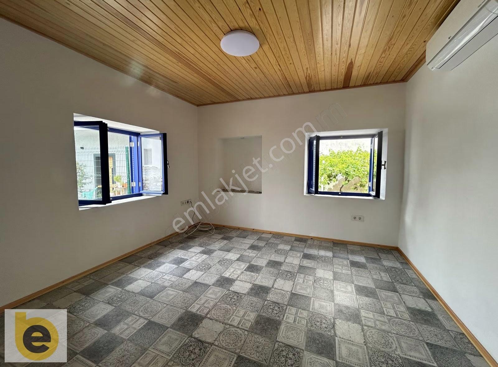 Bitez Köy İçinde Geniş Avlulu 2+1 Kiralık Müstakil Taş Ev - Görsel 7