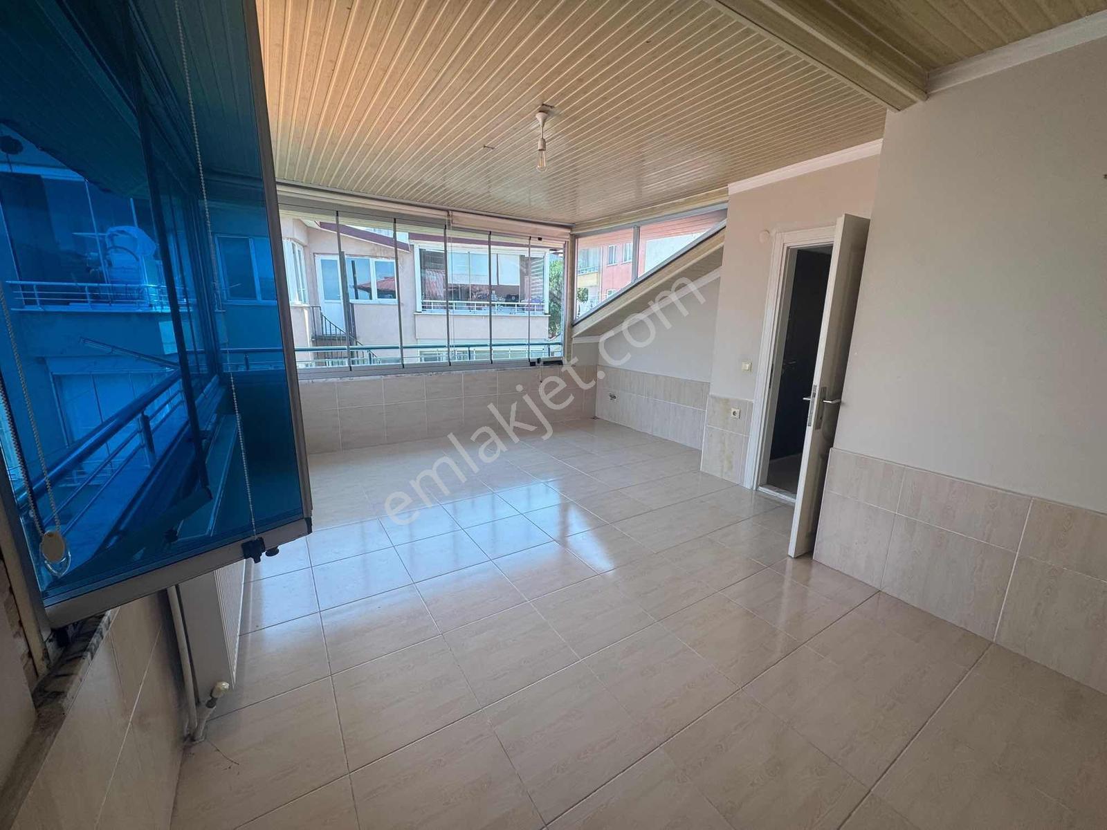 Güzelyalı Mah. Deniz Manzaralı Çatı Katı 90 M² 1+1 - Görsel 21