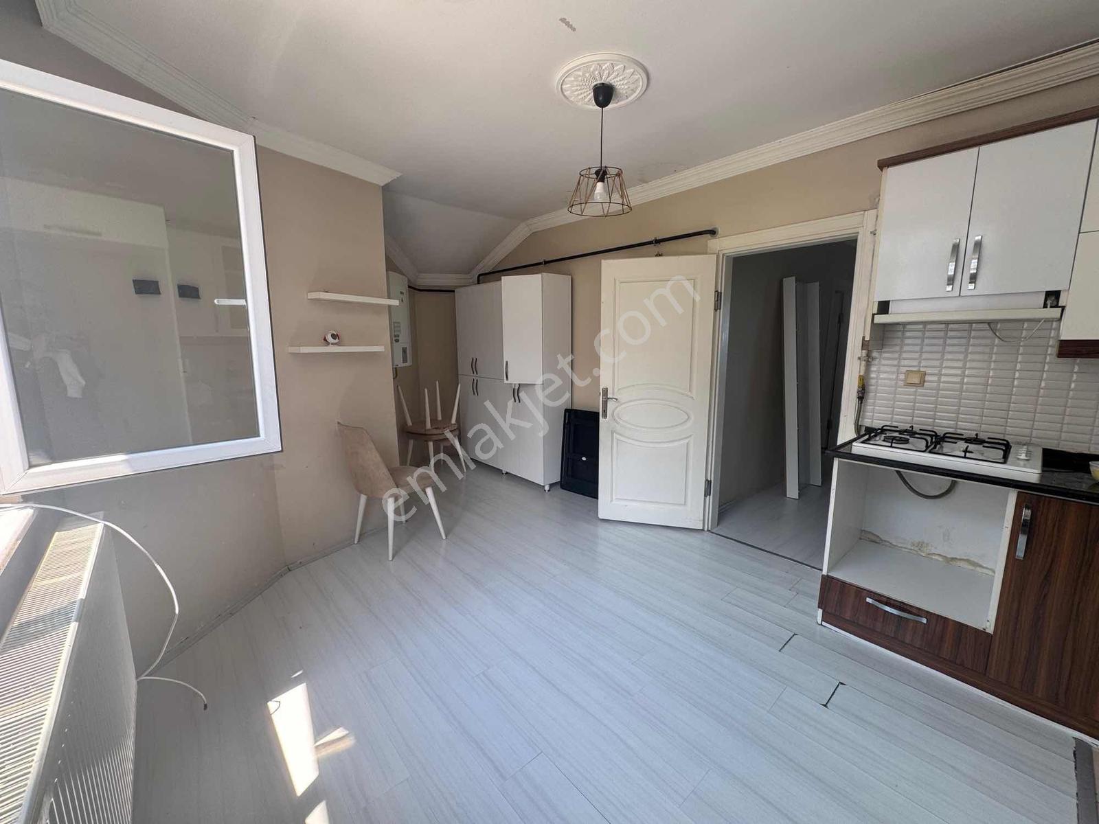 Güzelyalı Mah. Deniz Manzaralı Çatı Katı 90 M² 1+1 - Görsel 7