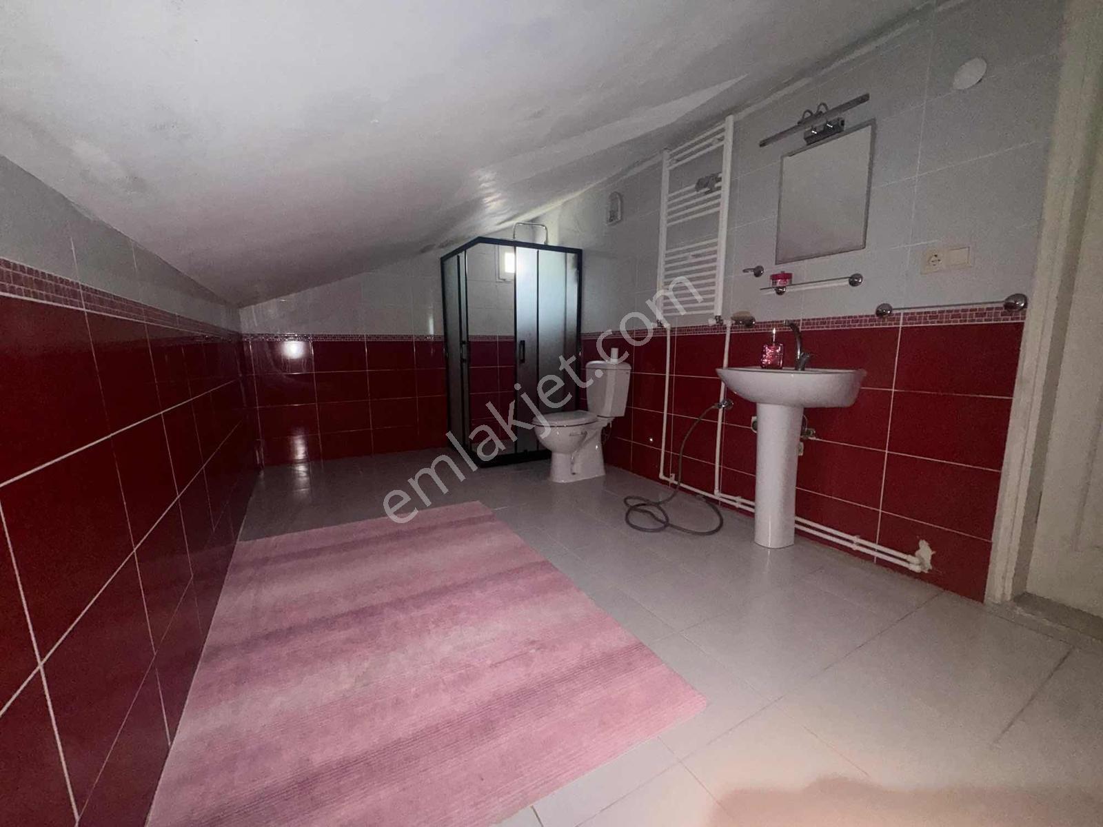 Güzelyalı Mah. Deniz Manzaralı Çatı Katı 90 M² 1+1 - Görsel 27