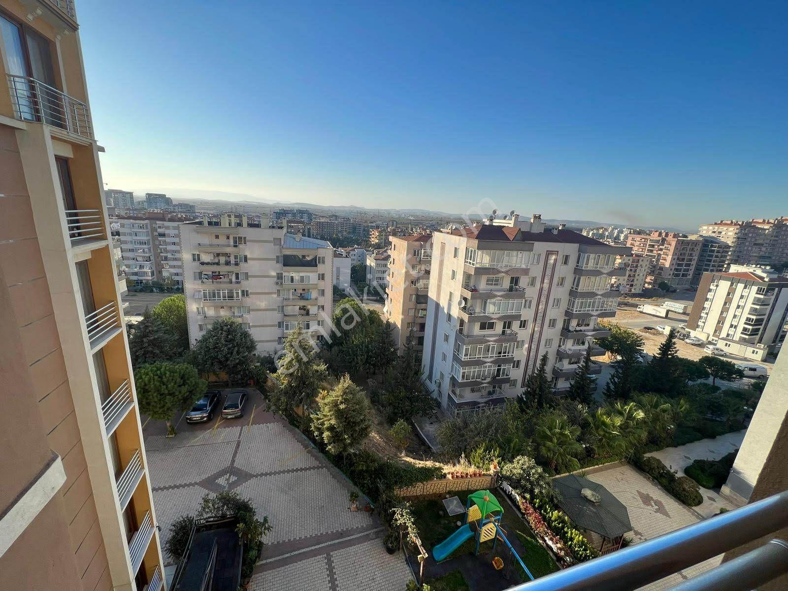 Egekent Bir 2 İstiklal Mahallesi'nde Harika Lokasyonda 3+1 Satılık Daire - Görsel 3