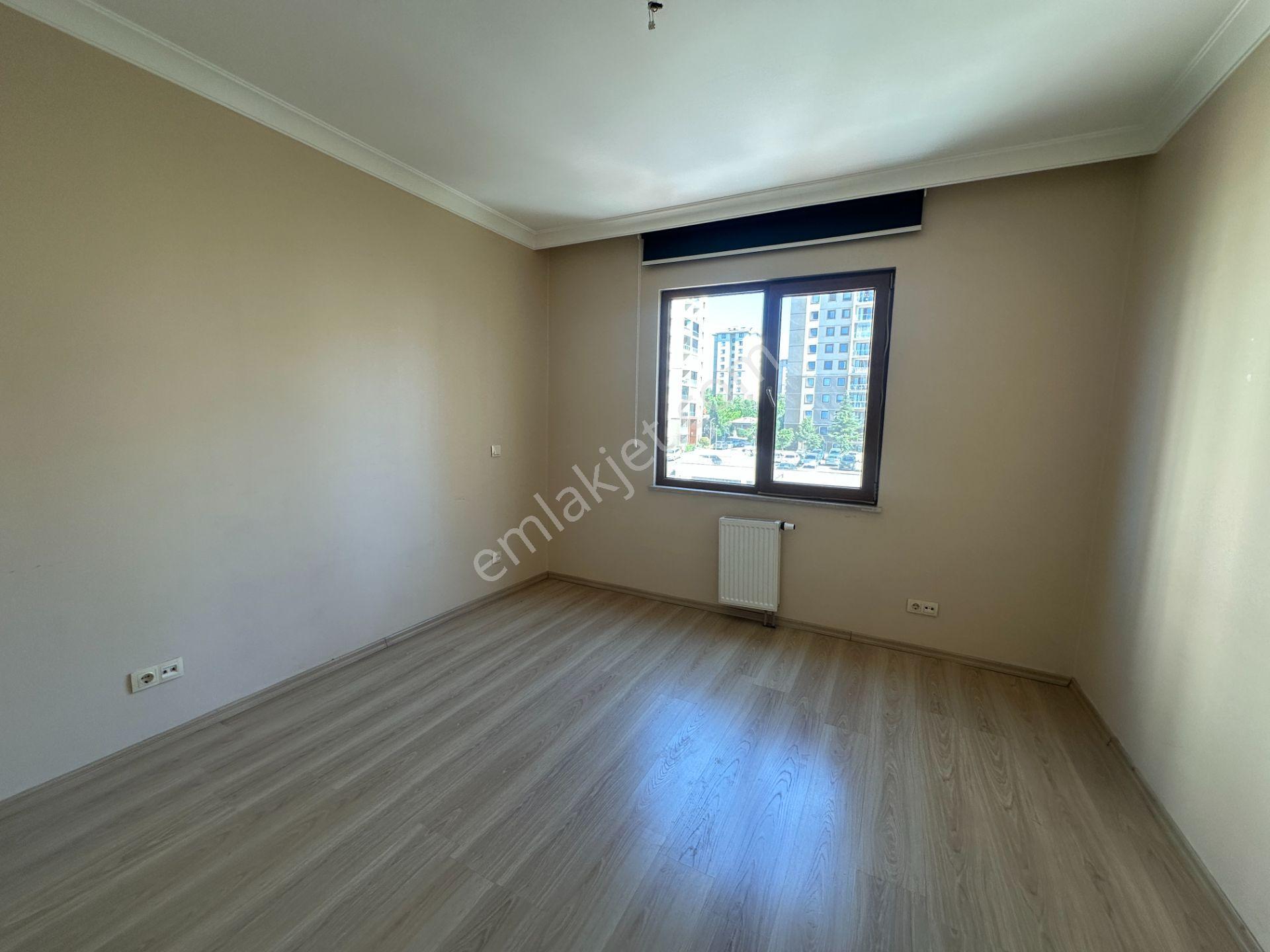 Turyap Tan Emlak Konutlarında Girişe Yakın 1+1 Kiralık Daire - Görsel 22