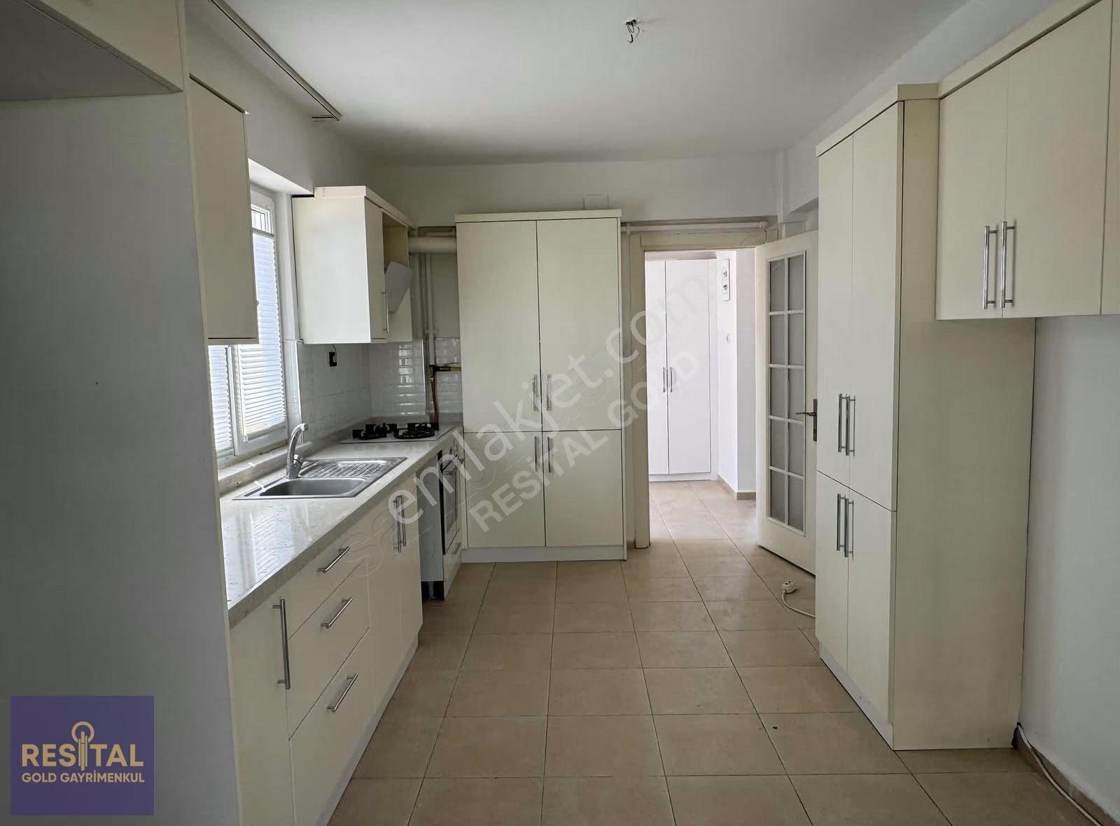 Çamlık Villaları Site İçinde Özel Bahçeli 5+1 Kiralık Villa - Görsel 8