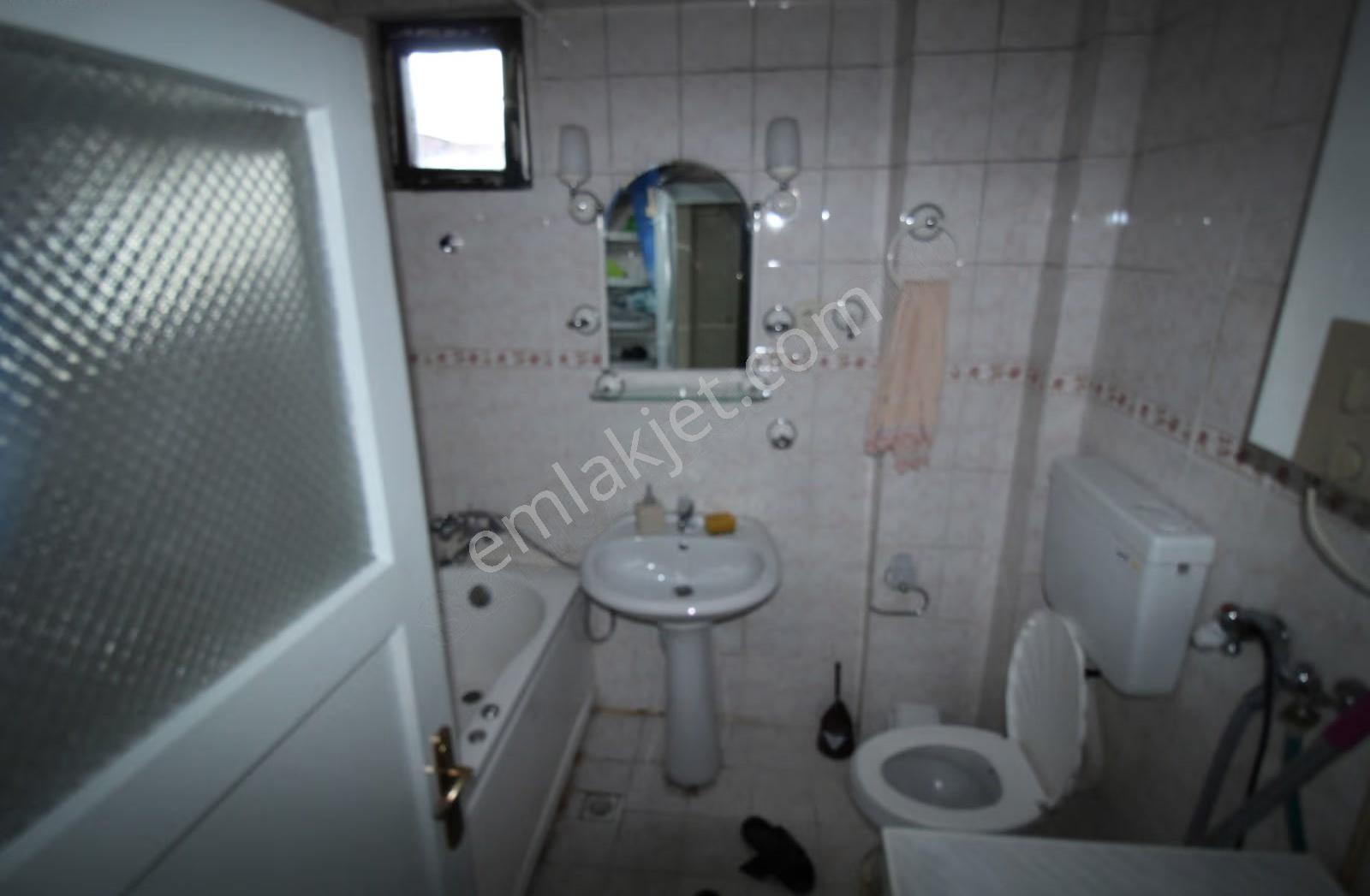 Safranbolu Atatürk Mah Akter Sitesinde Kiralık Eşyalı 3+1 Daire - Görsel 8