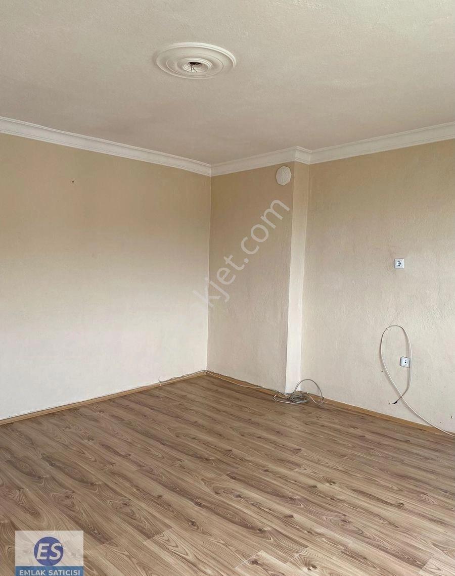 Çiğlide Kiralık Doğalgazlı Asansörlü Ferah 2+1 - Görsel 17