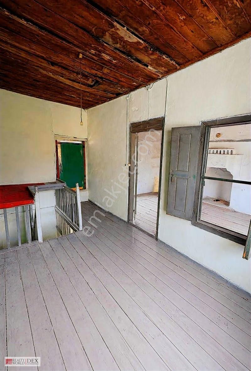 Hayıtlı Mahallesinde Merkezi Konumda Tadilatlık Müstakil Ev - Görsel 6