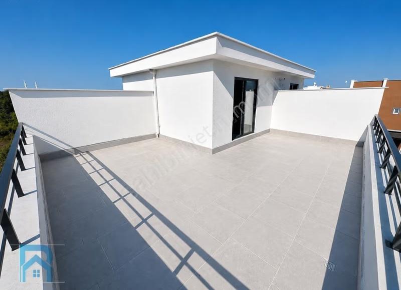 Havuzlu Ve Müstakil Bahçeli Sıfır Yerden Isıtma Teraslı Villa - Görsel 11