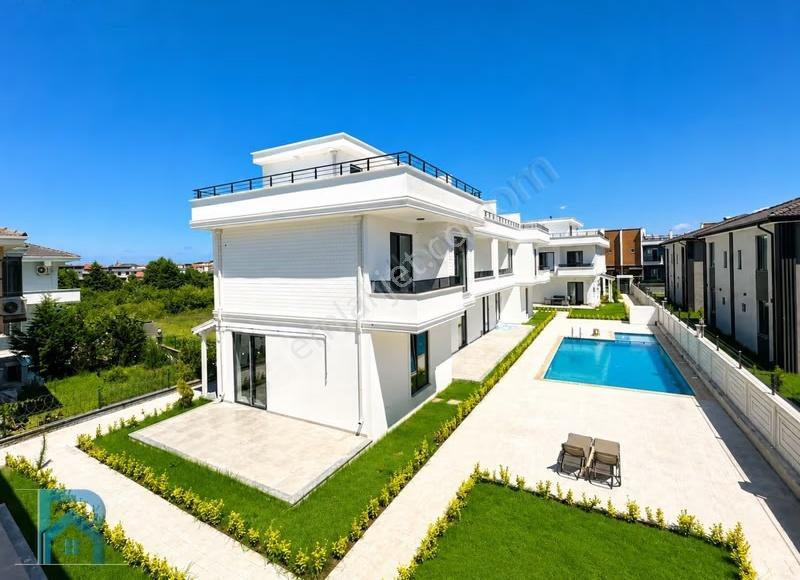 Havuzlu Ve Müstakil Bahçeli Sıfır Yerden Isıtma Teraslı Villa - Görsel 15