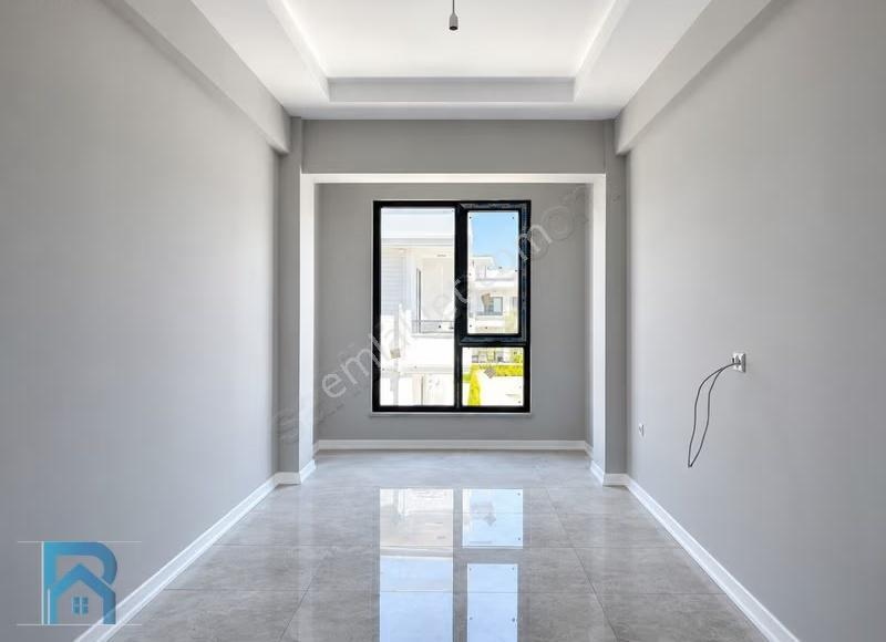 Havuzlu Ve Müstakil Bahçeli Sıfır Yerden Isıtma Teraslı Villa - Görsel 10