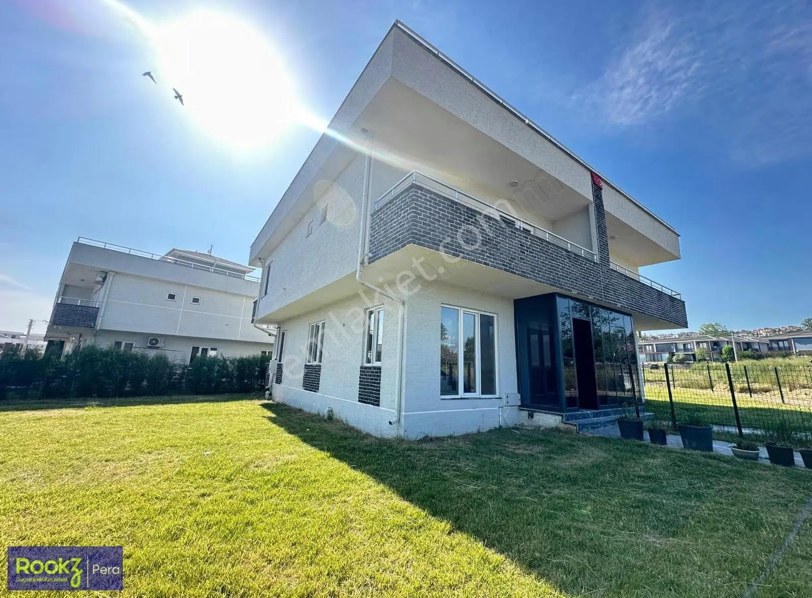 Şehir Hastanesine Komşu Havuzlu Ve Teraslı 3+1 Satılık Villa