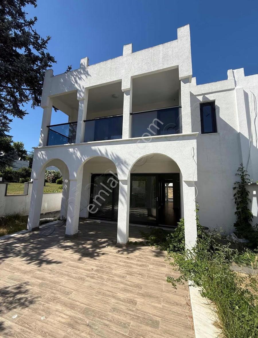 Silivri Parkköy'de Komple Yenilenmiş 5+1 Müstakil Villa - Görsel 16