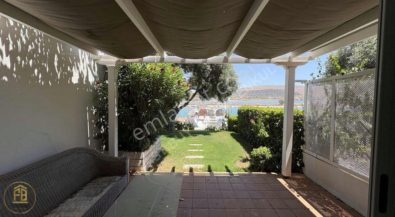 Alaçatı Portta Tekne Bağlama İmkanı | Bahçeli 2+1 Kiralık Villa - Görsel 25