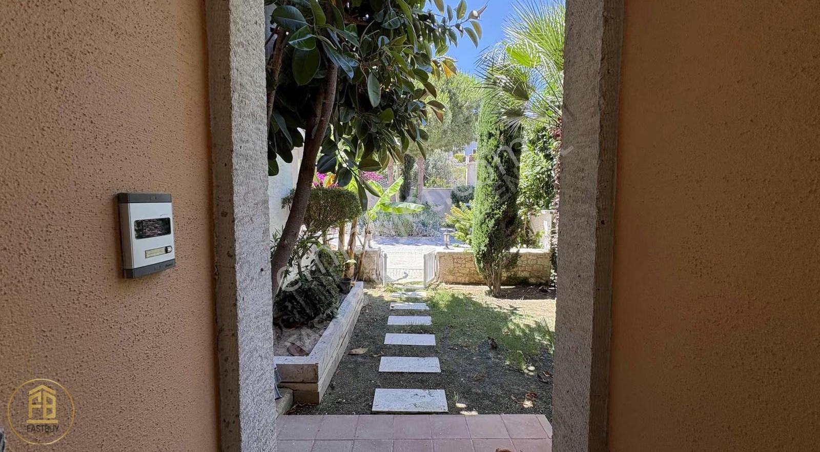 Alaçatı Portta Tekne Bağlama İmkanı | Bahçeli 2+1 Kiralık Villa - Görsel 19