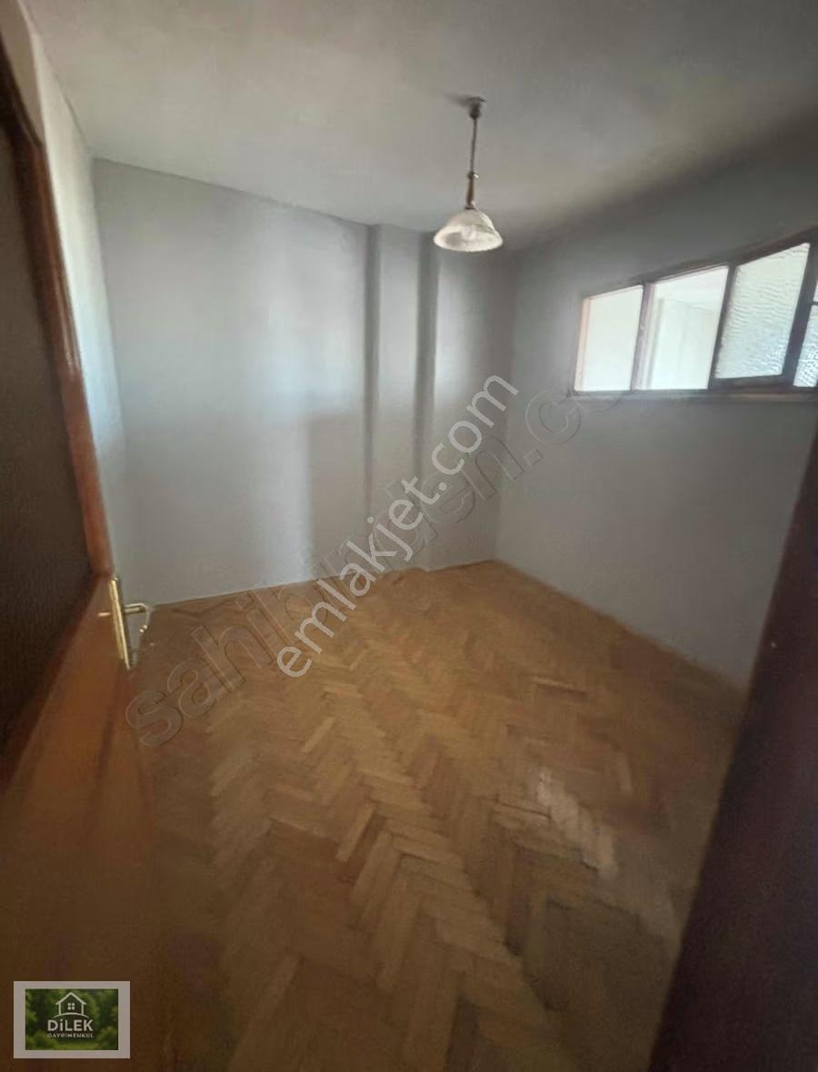 Maslak Çeşme Cad Üzerinde Kiralık Daire - Görsel 2