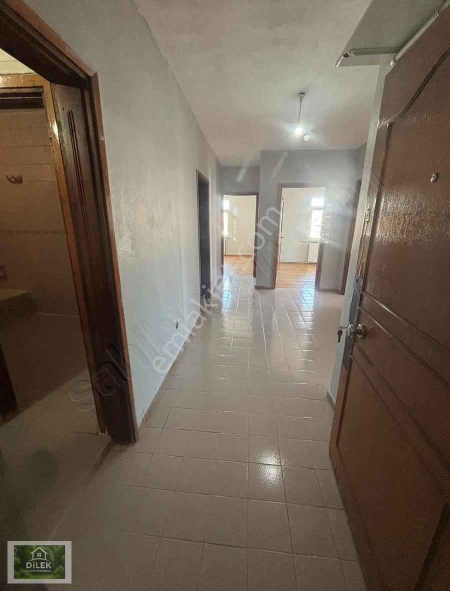 Maslak Çeşme Cad Üzerinde Kiralık Daire - Görsel 15