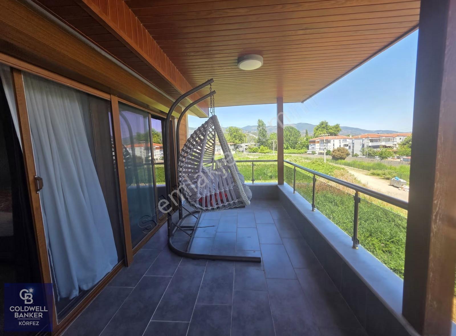 Mıhlıda Denize Yakın Site İçerisinde Teraslı Müstakil Villa - Görsel 23