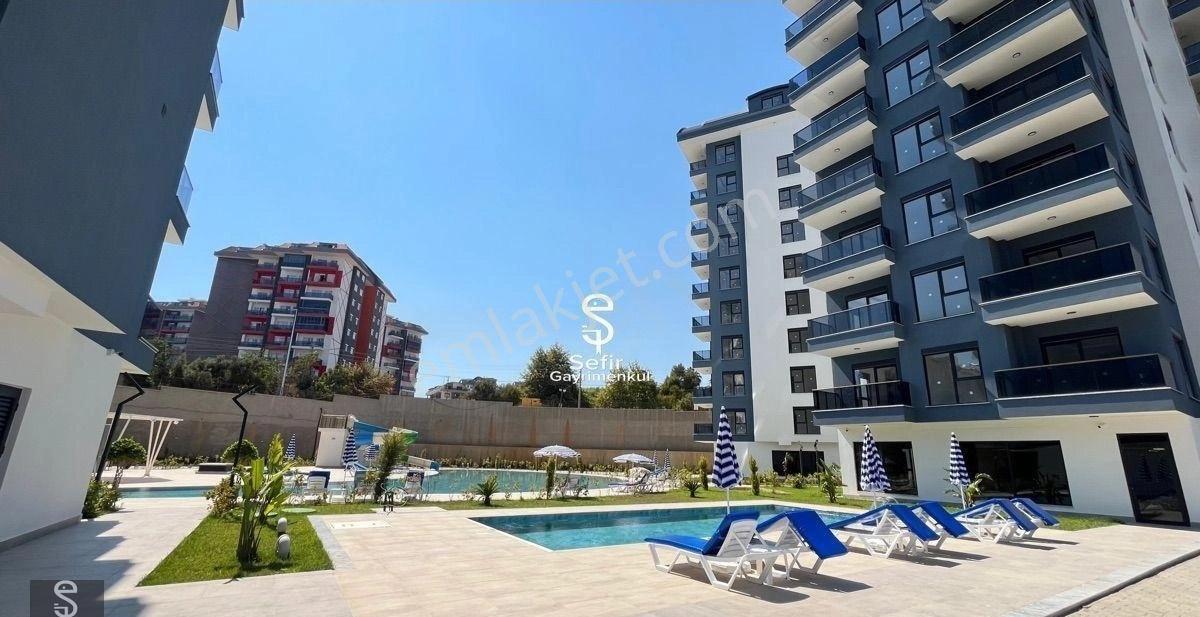 Alanya Avsallar'da Lüx Site İçerisinde Kiralık 1+1 Boş Daire - Görsel 2